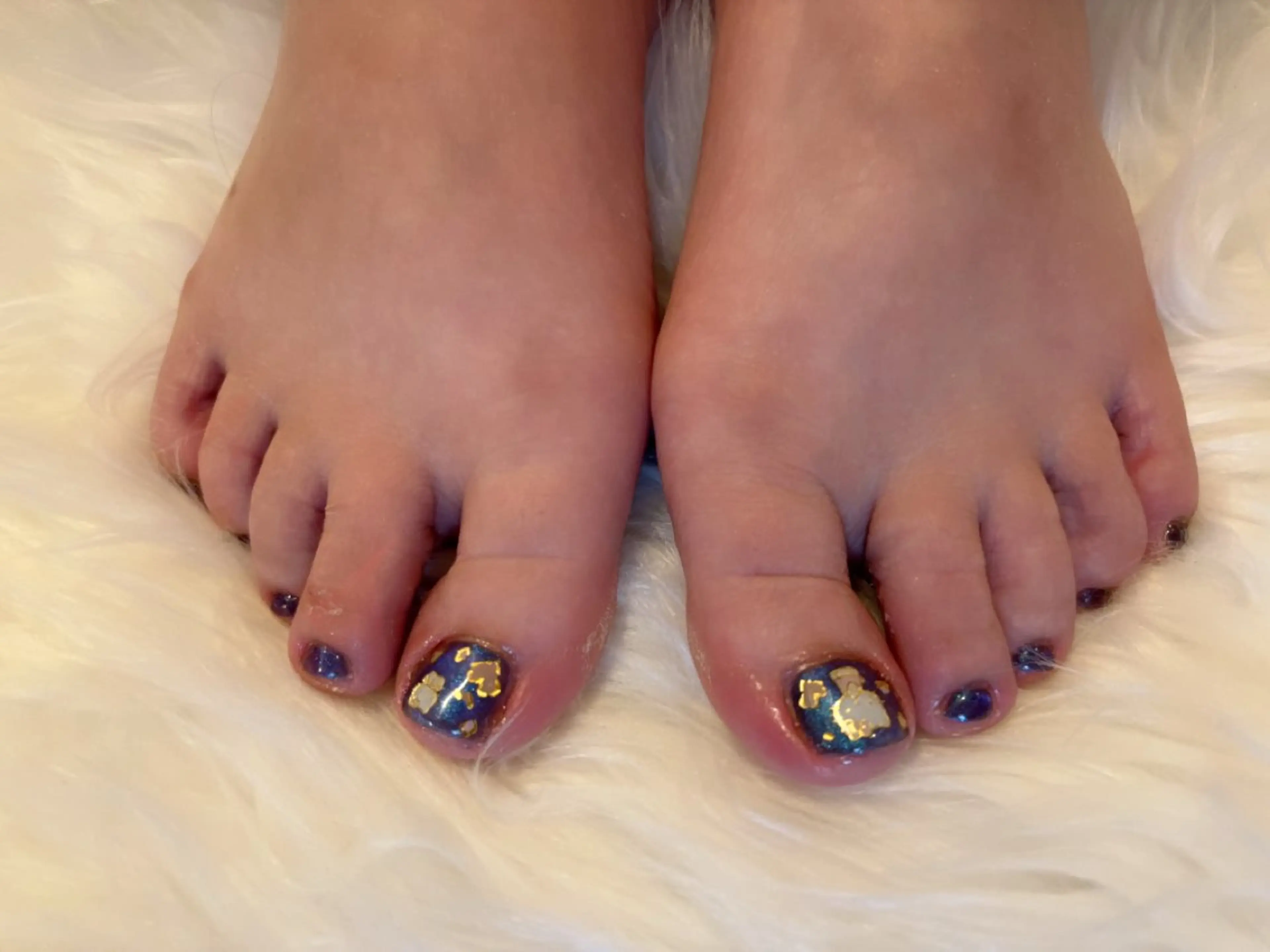 ネイル フットネイル マグネットネイル komohana salon🌺のネイルデザイン