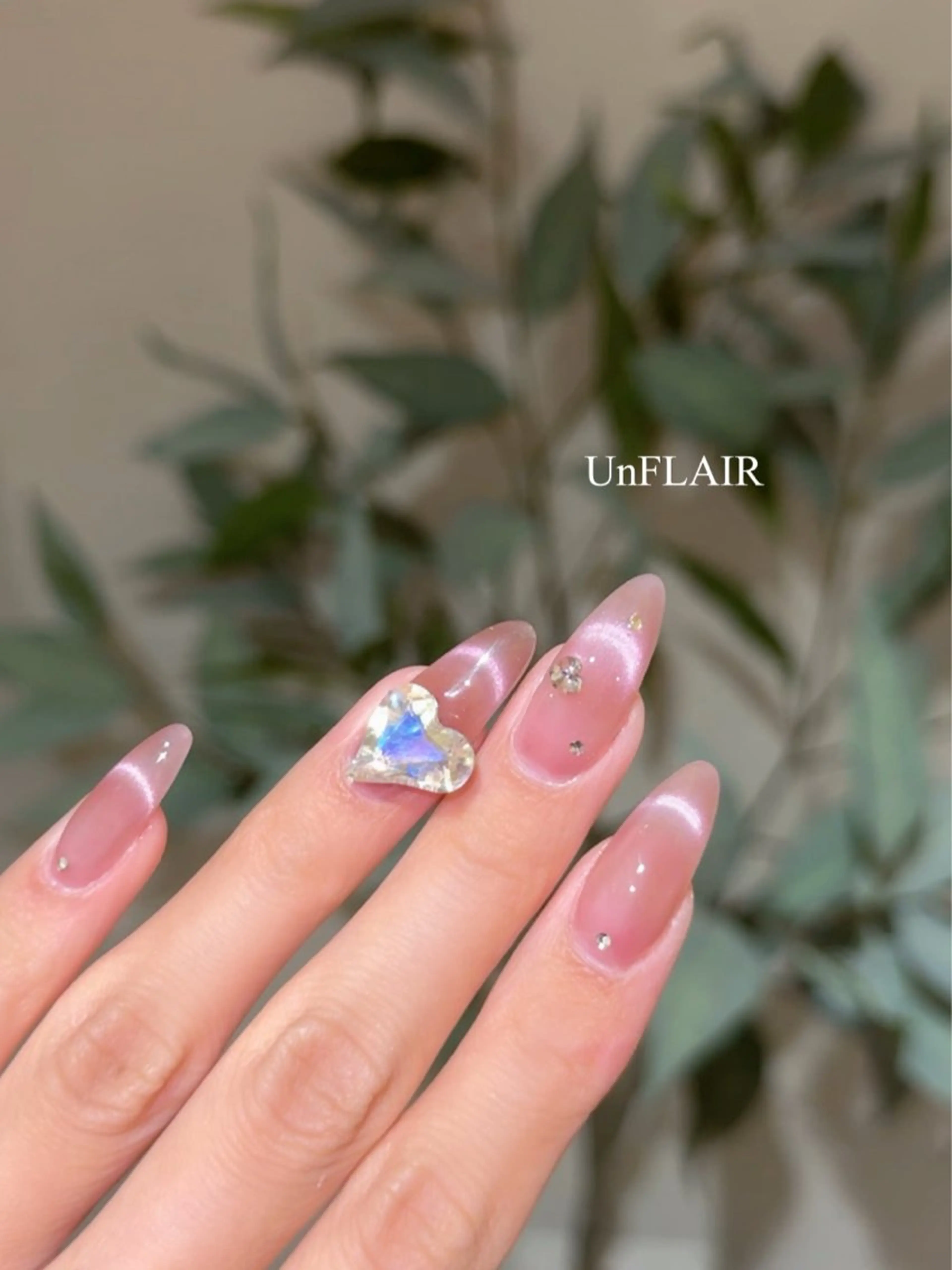 ネイル ハンドネイル UnFLAIR 麻布十番店🧸NAOのネイルデザイン