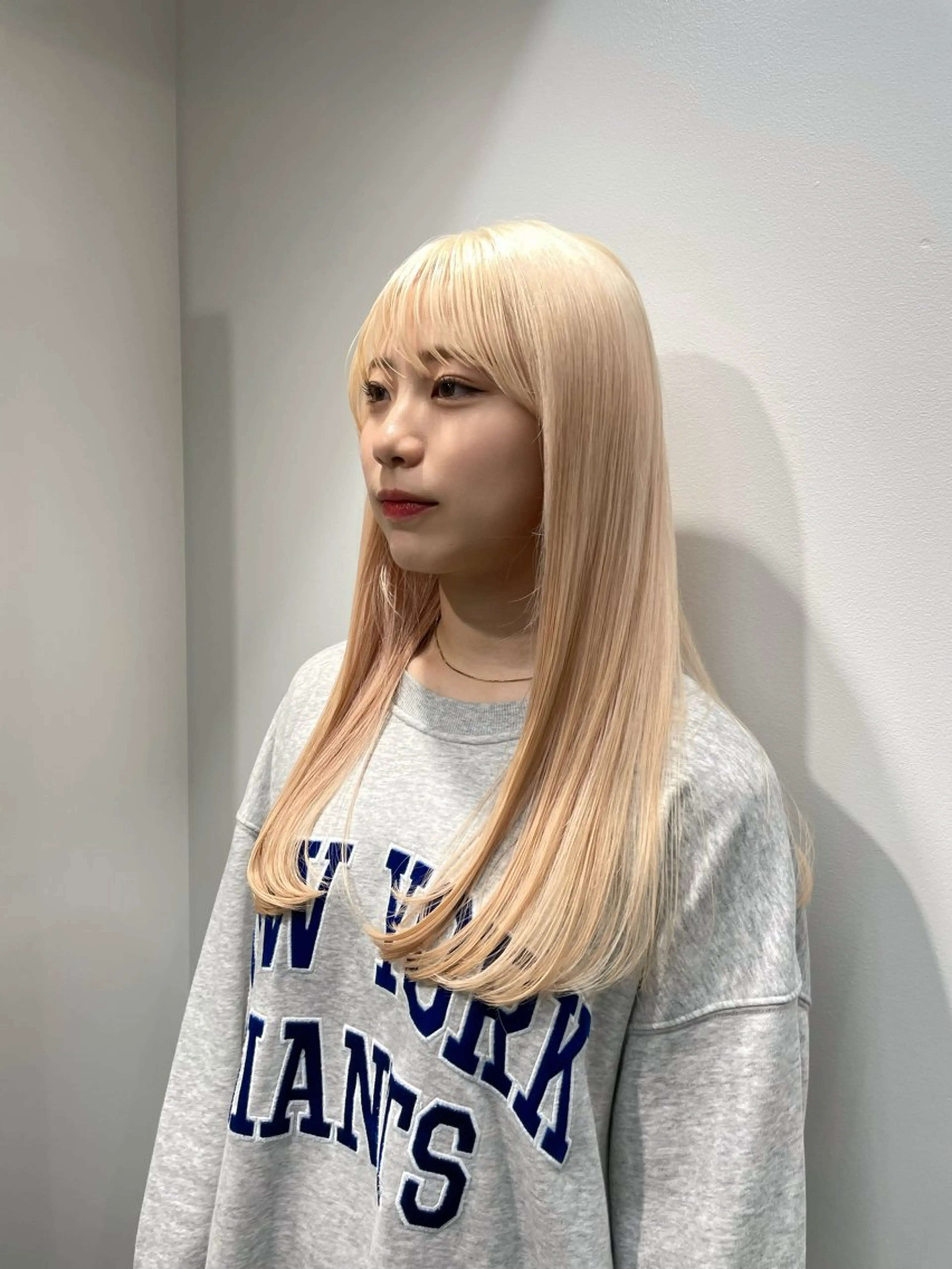 ロング カラー ヘアカラー トリートメント ⭐ハイトーンブリーチ ミルクティーピンクのヘアスタイル