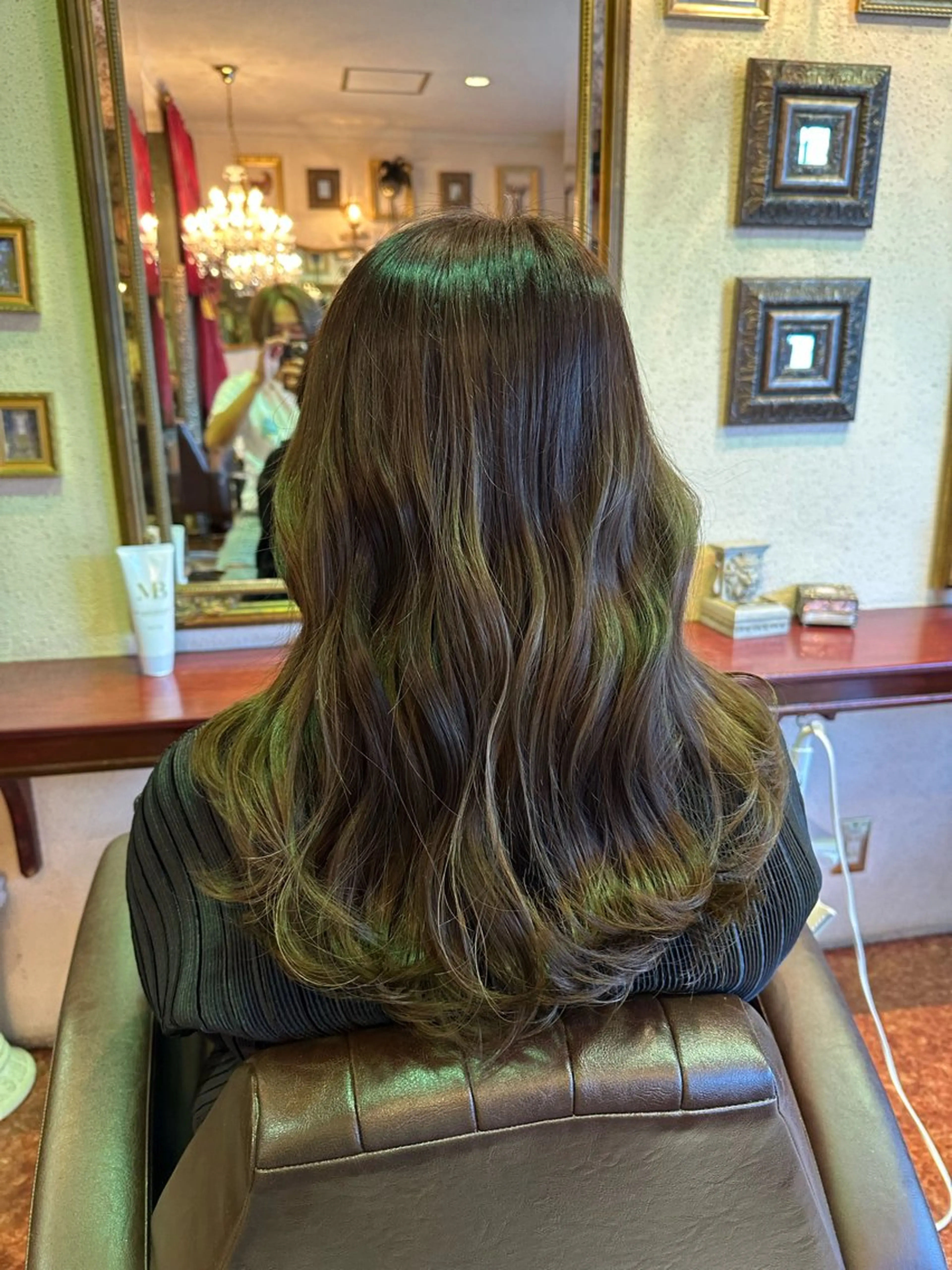 ロング カラー ベージュカラー 透明感カラー オリーブベージュ トリートメント カット ヘアカラー トリートメント 【レイヤー/韓国風 /髪質改善】RINのヘアスタイル