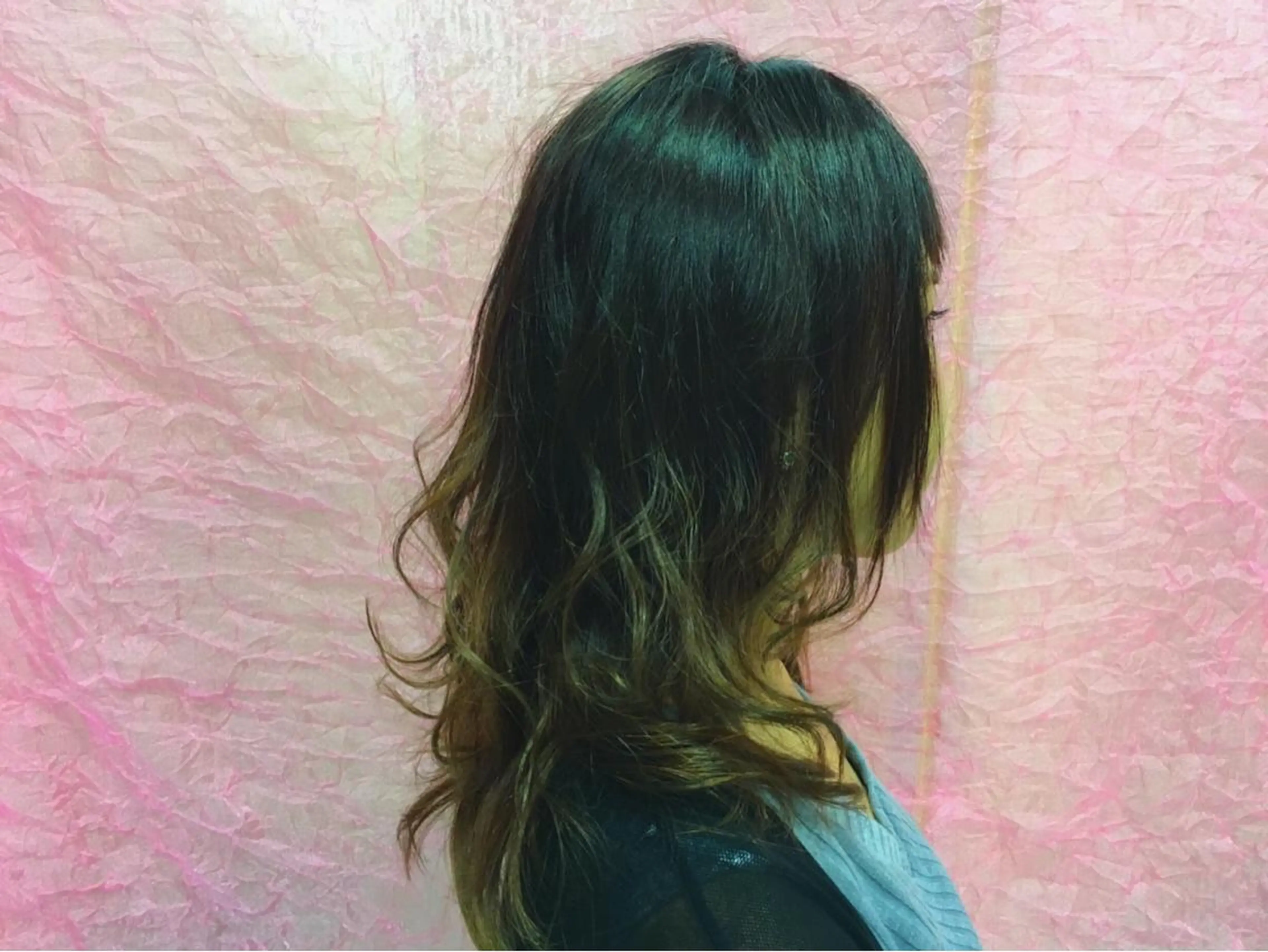 ミディアム セミロング カラー boutique misakiのヘアスタイル