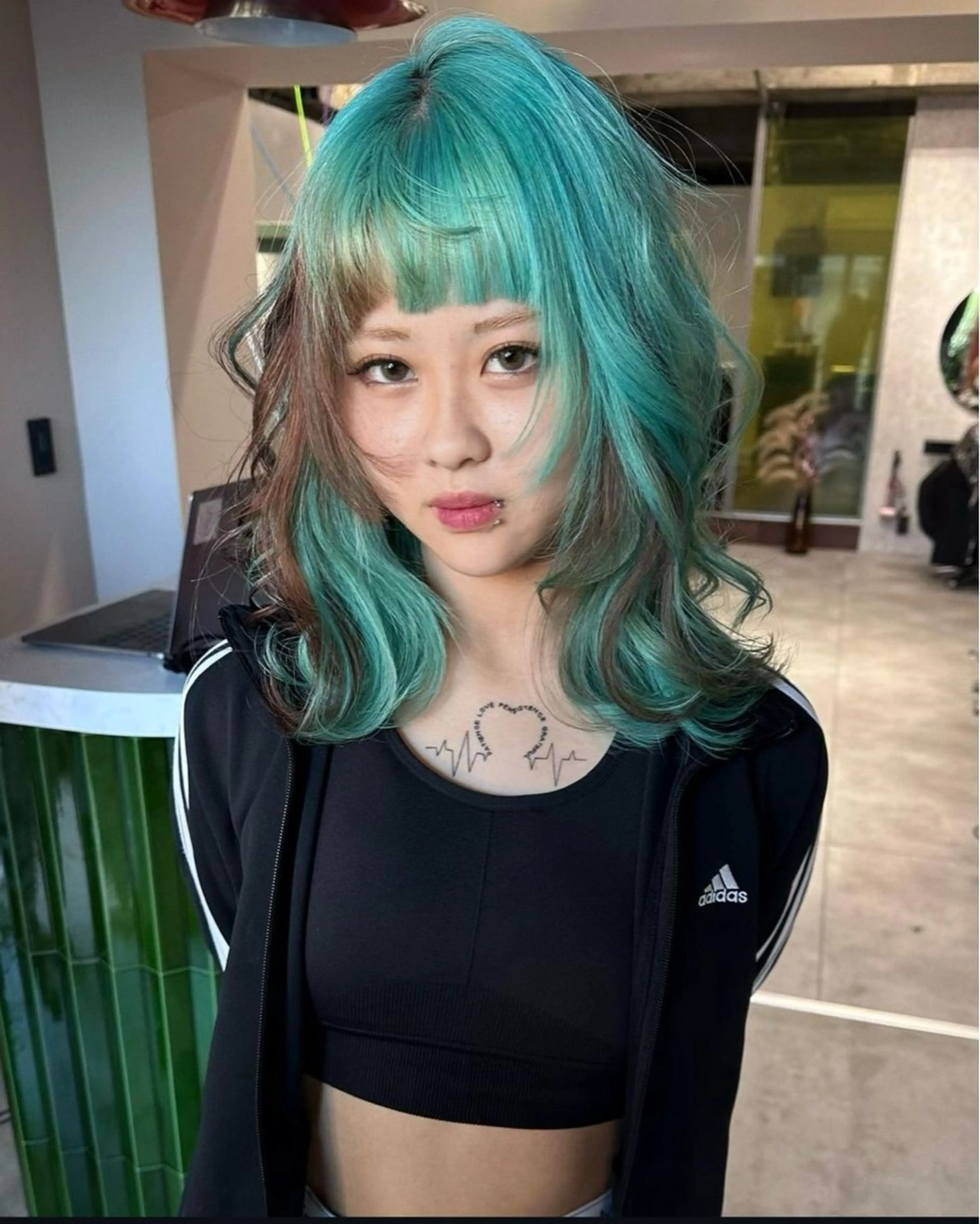 セミロング カラー ナチュラル・ハイトー ン🏆HINOKIのヘアスタイル