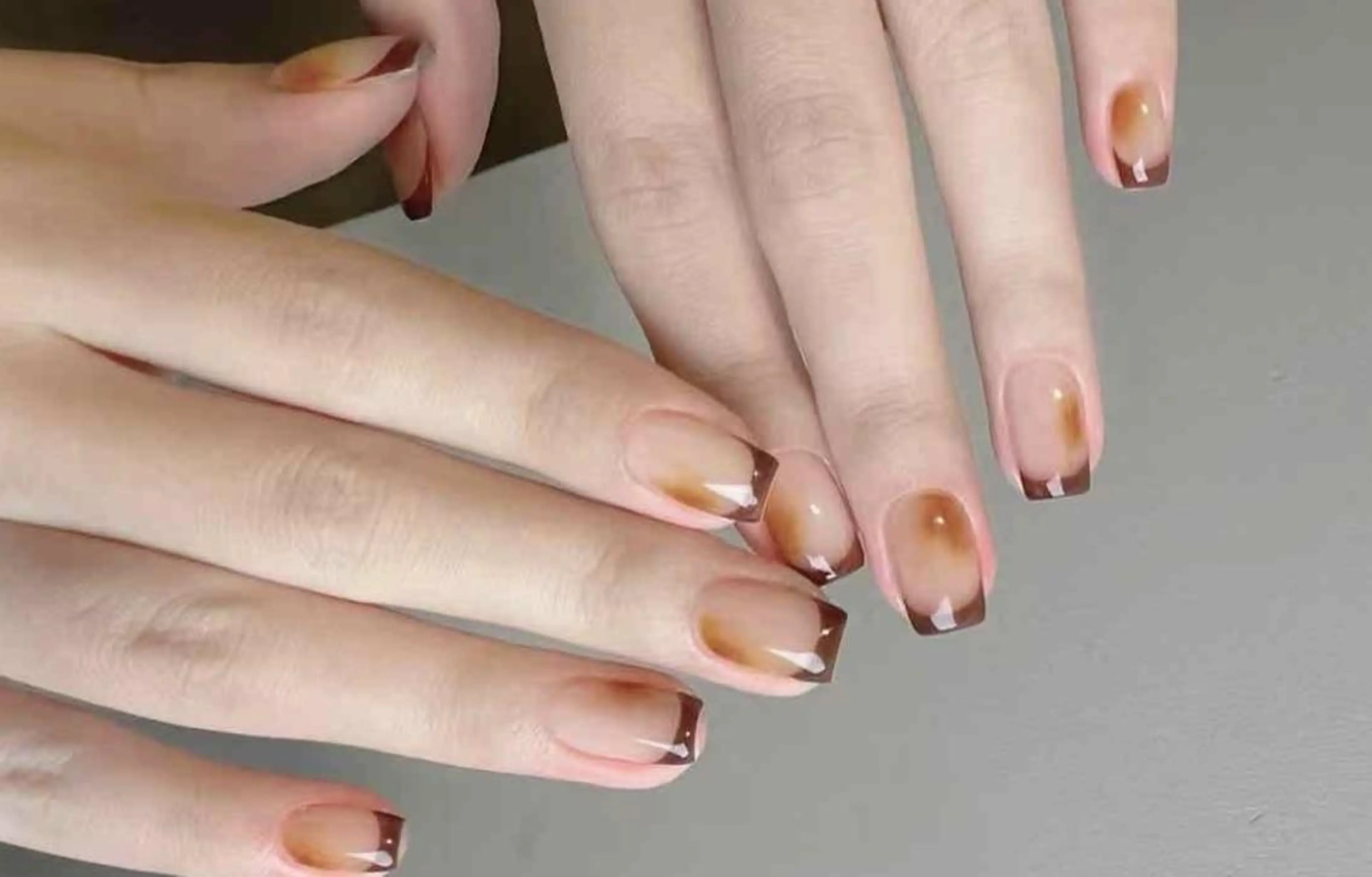 ネイル VIVIAN リサのネイルデザイン