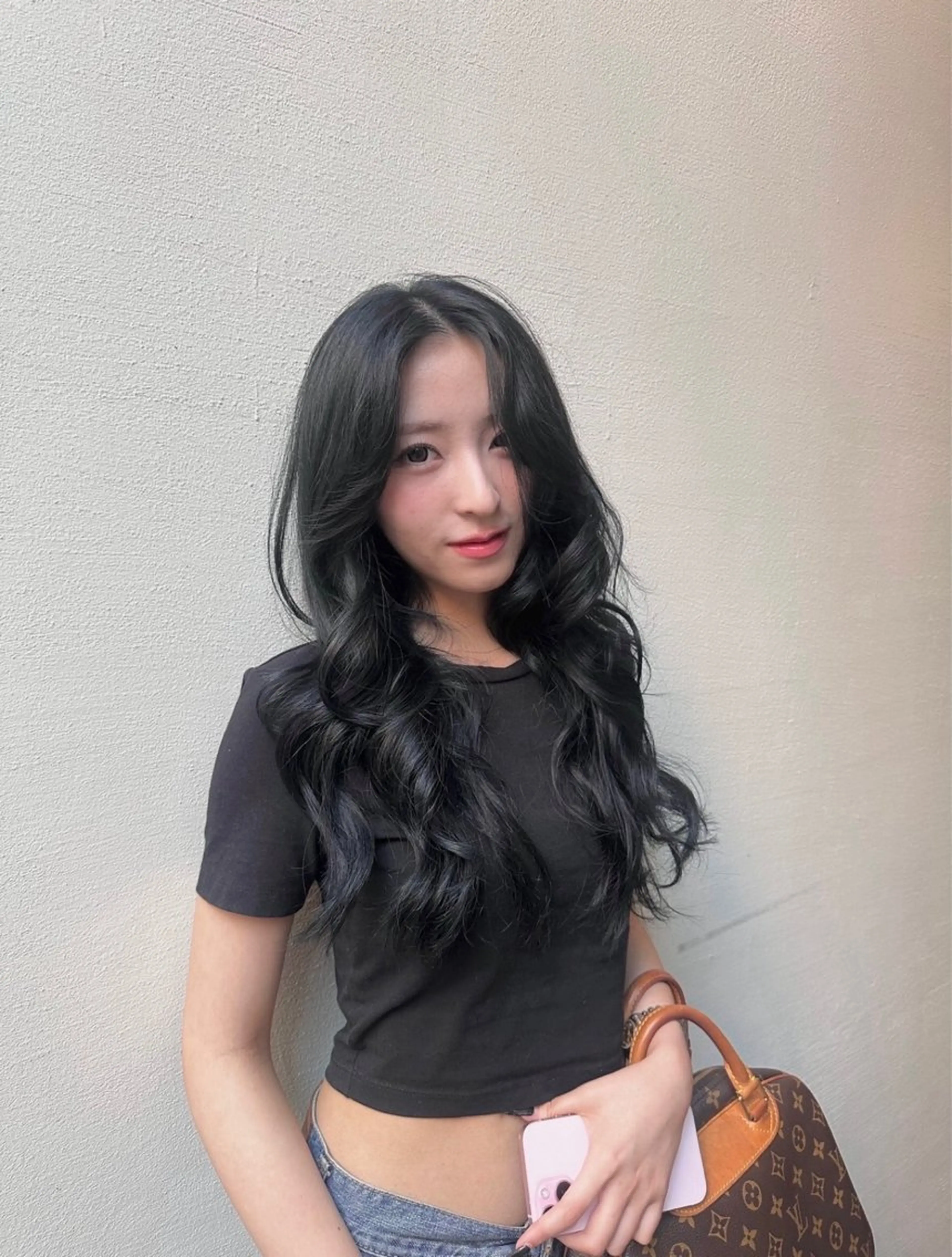 ロング ヘアカラー aoi /透明感カラーのヘアスタイル