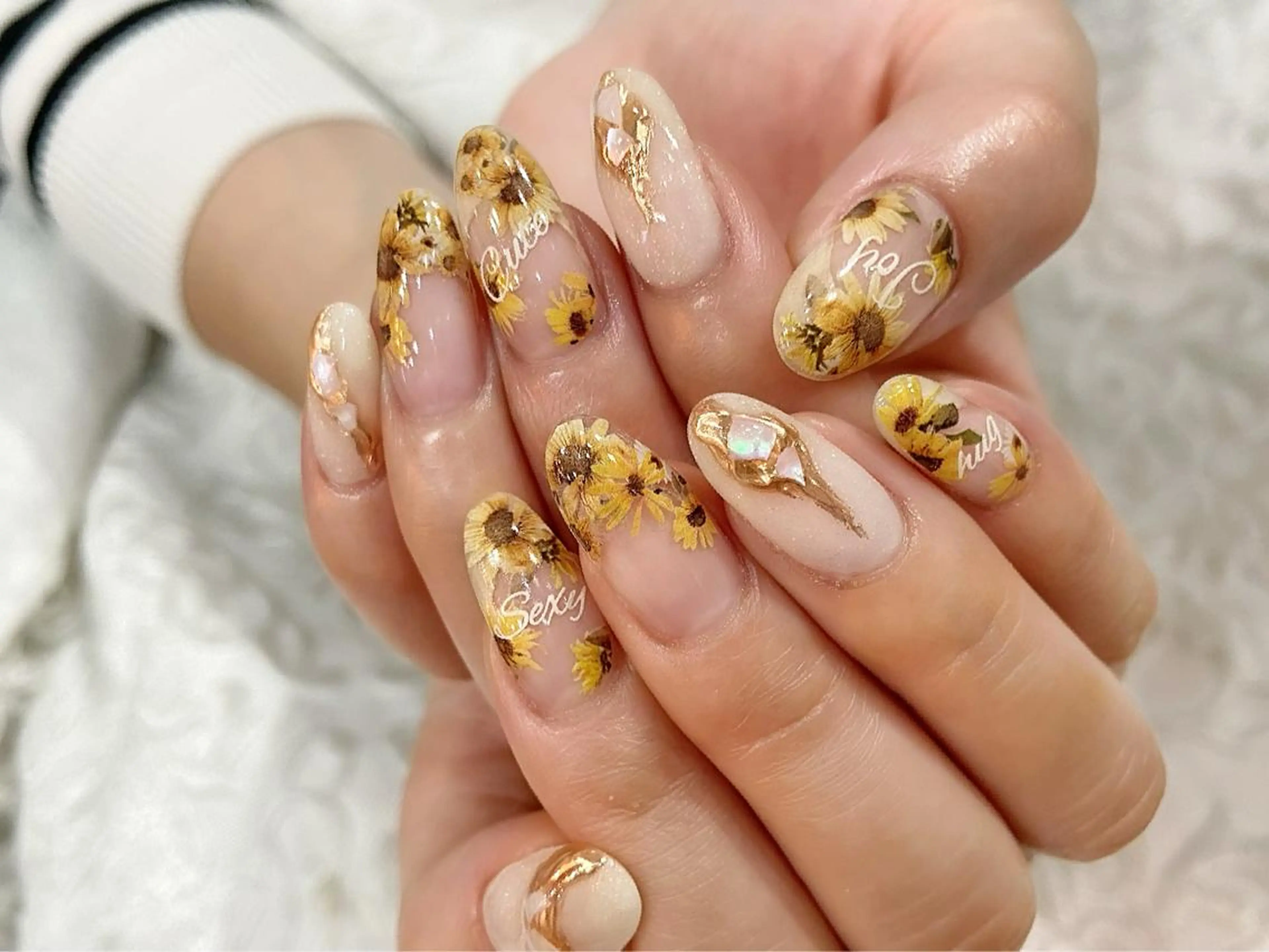 ネイル nailsalon Mirrorのネイルデザイン