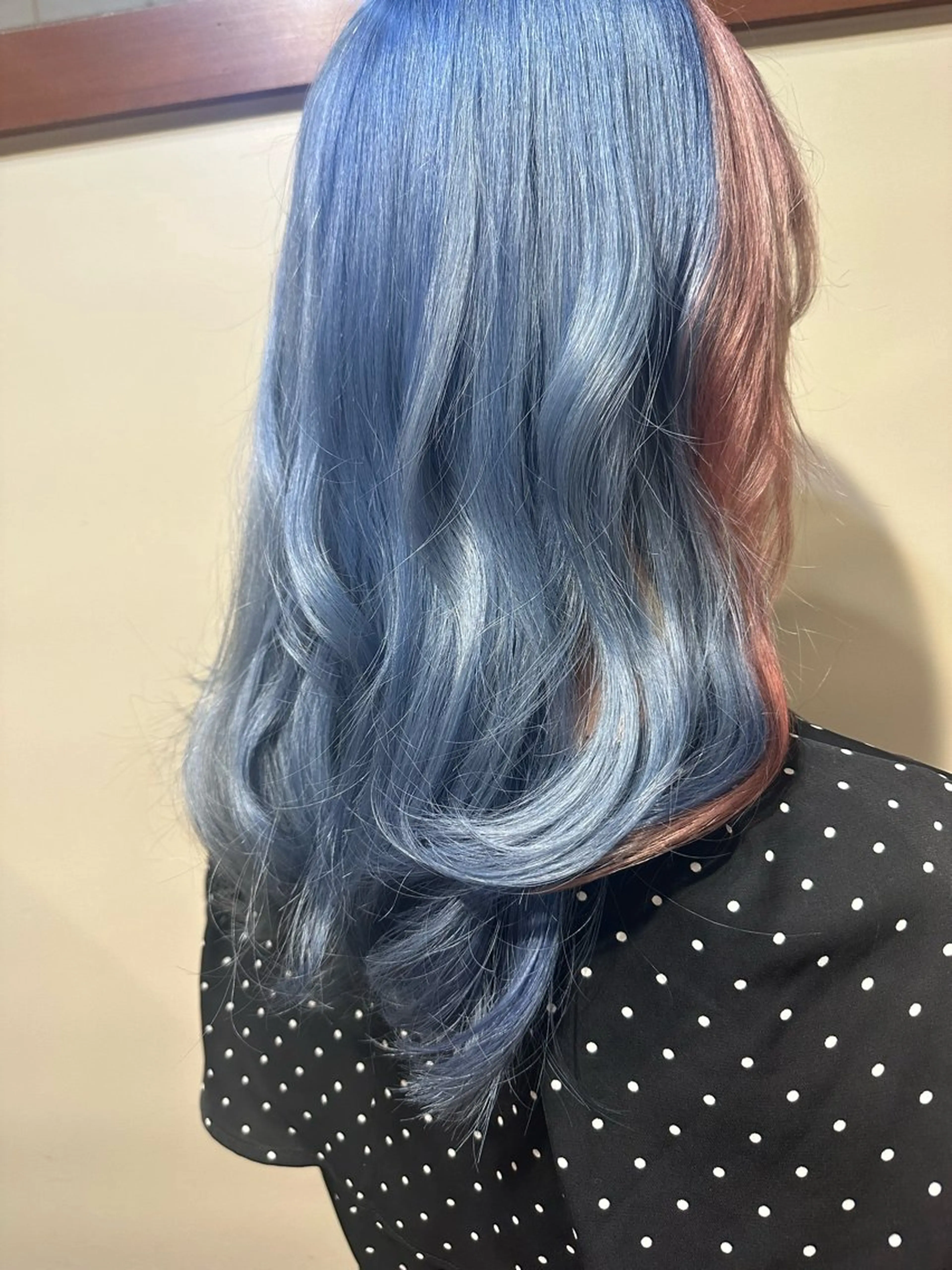 セミロング カラー ミストバング ブルーカラー フェイスフレーミング ピンクカラー ヘアカラー トリートメント RINA .のヘアスタイル