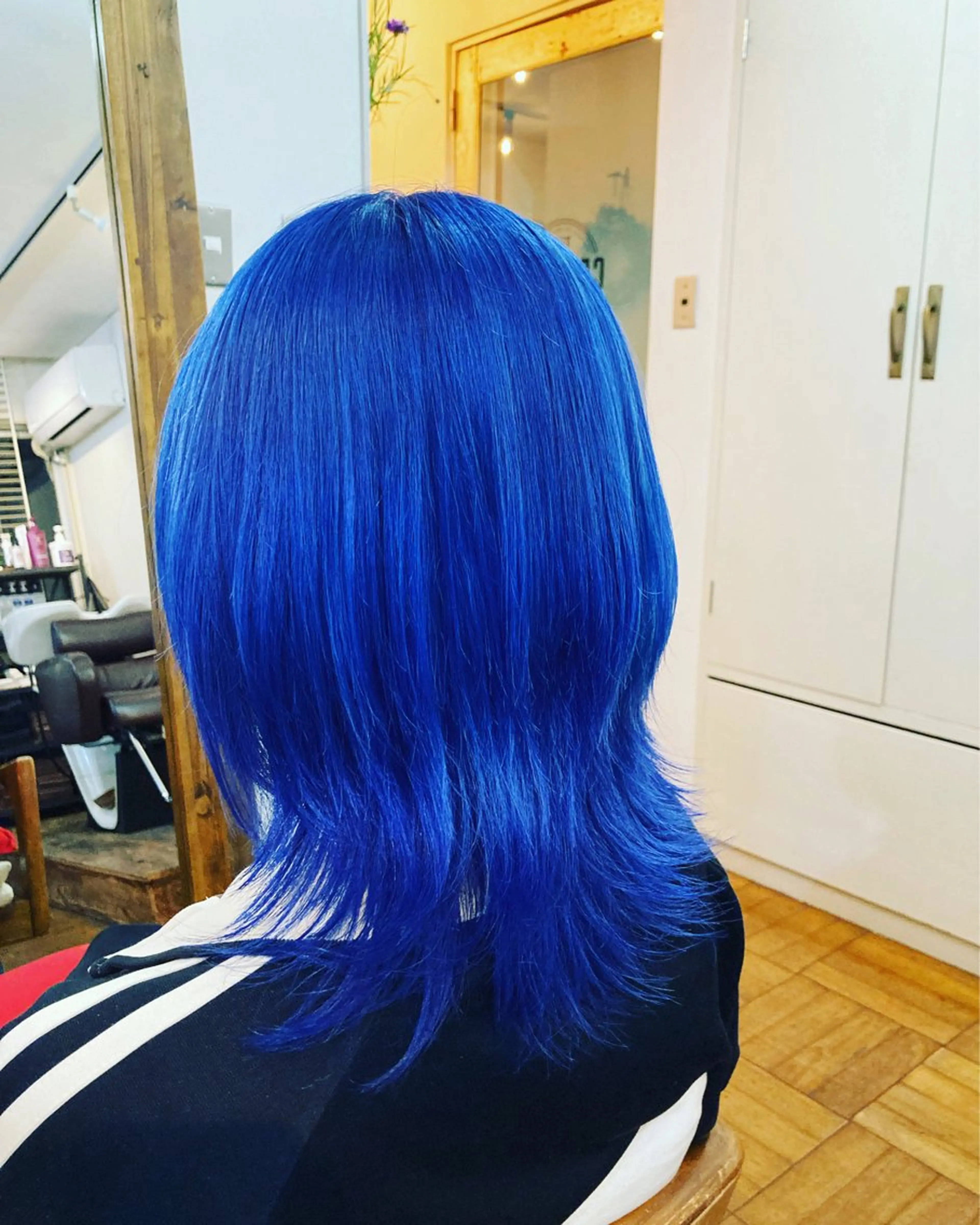 ミディアム カラー ブリーチ ケアブリーチ ハイトーンカラー ショートウルフ💚 レイヤー/井上翔のヘアスタイル