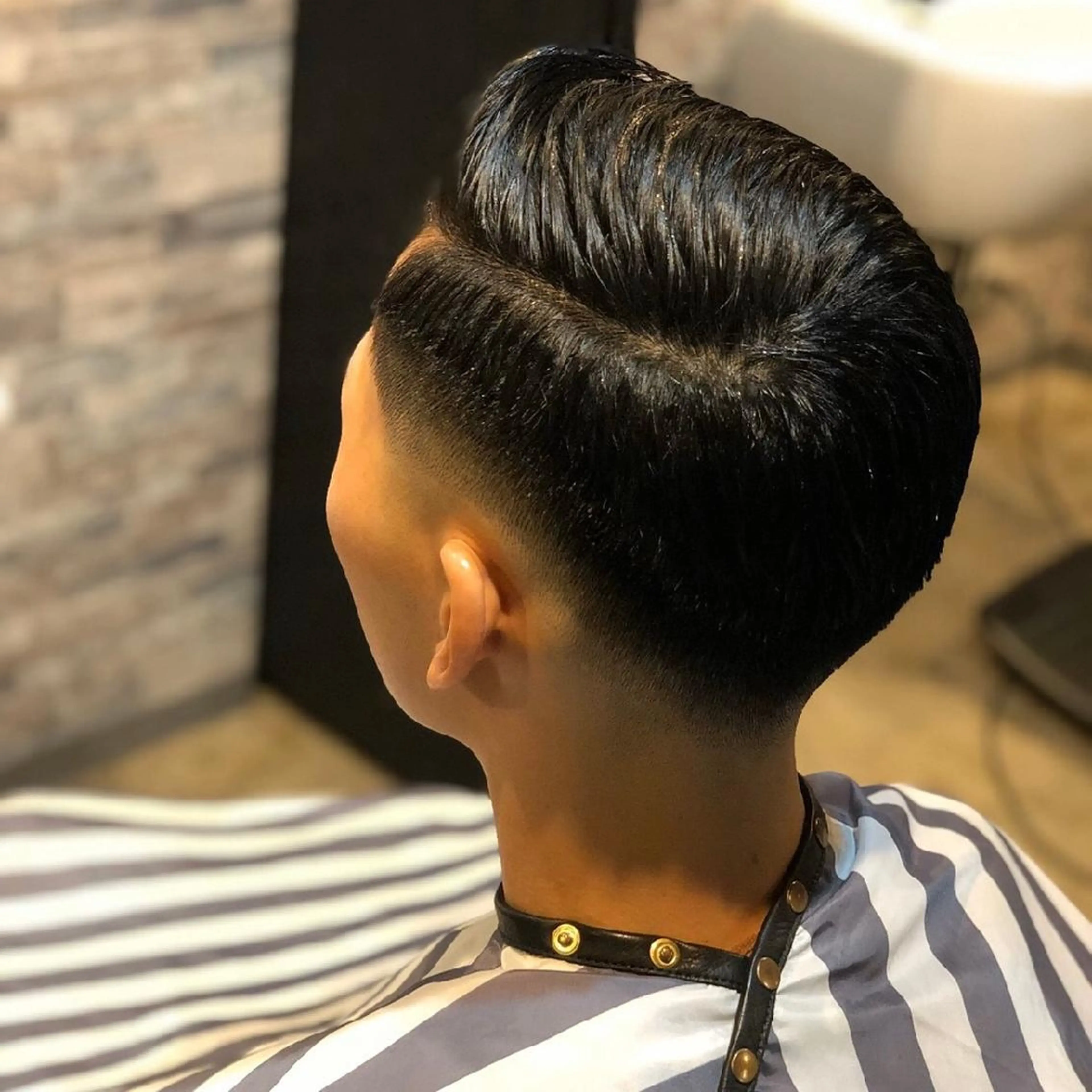 メンズ ショート フェードカット 刈り上げ 川端 智治のヘアスタイル