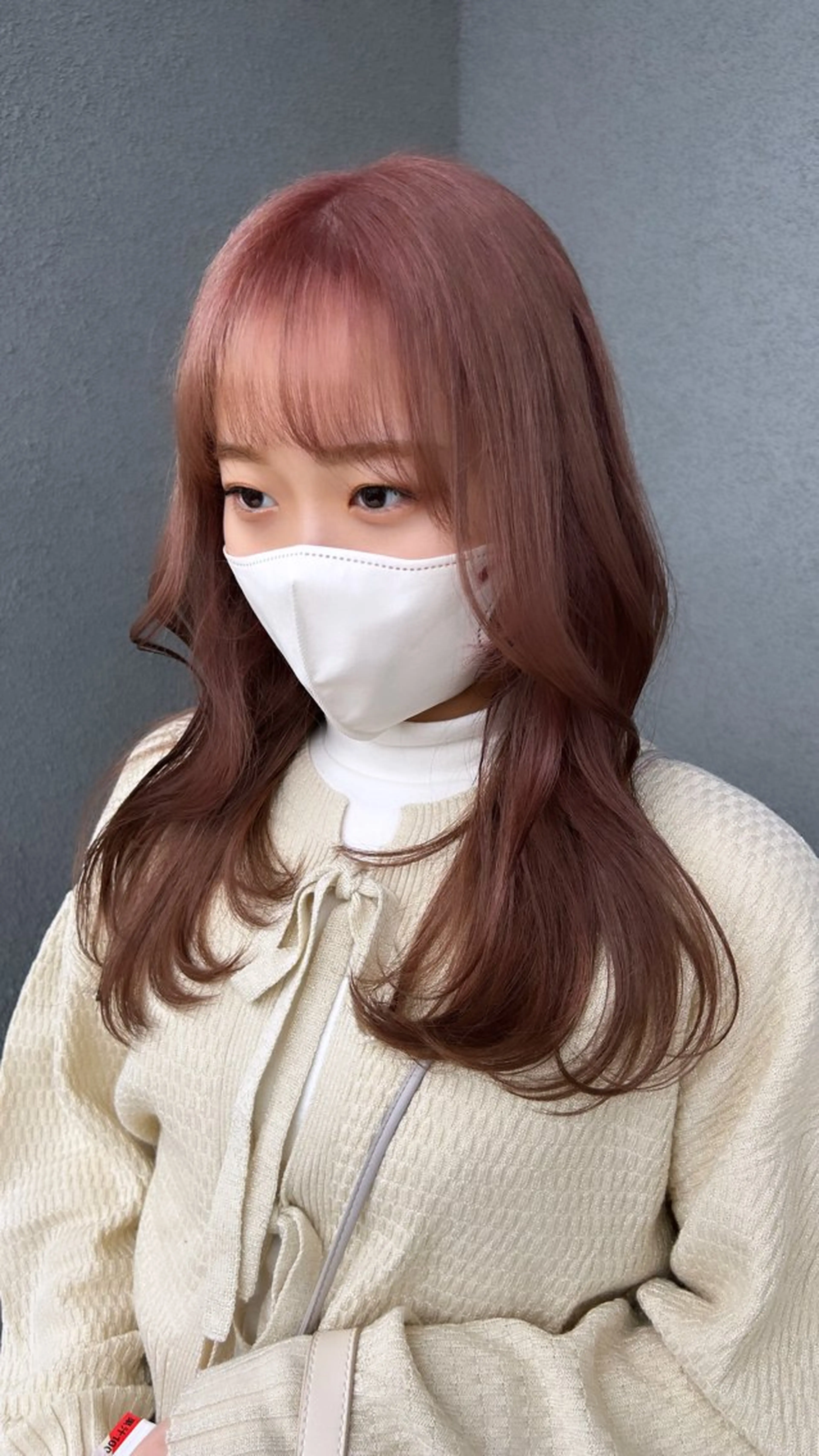 ロング QUON.伊勢崎店所属・ブリーチ＆ハイトーン 歌 心のヘアスタイル