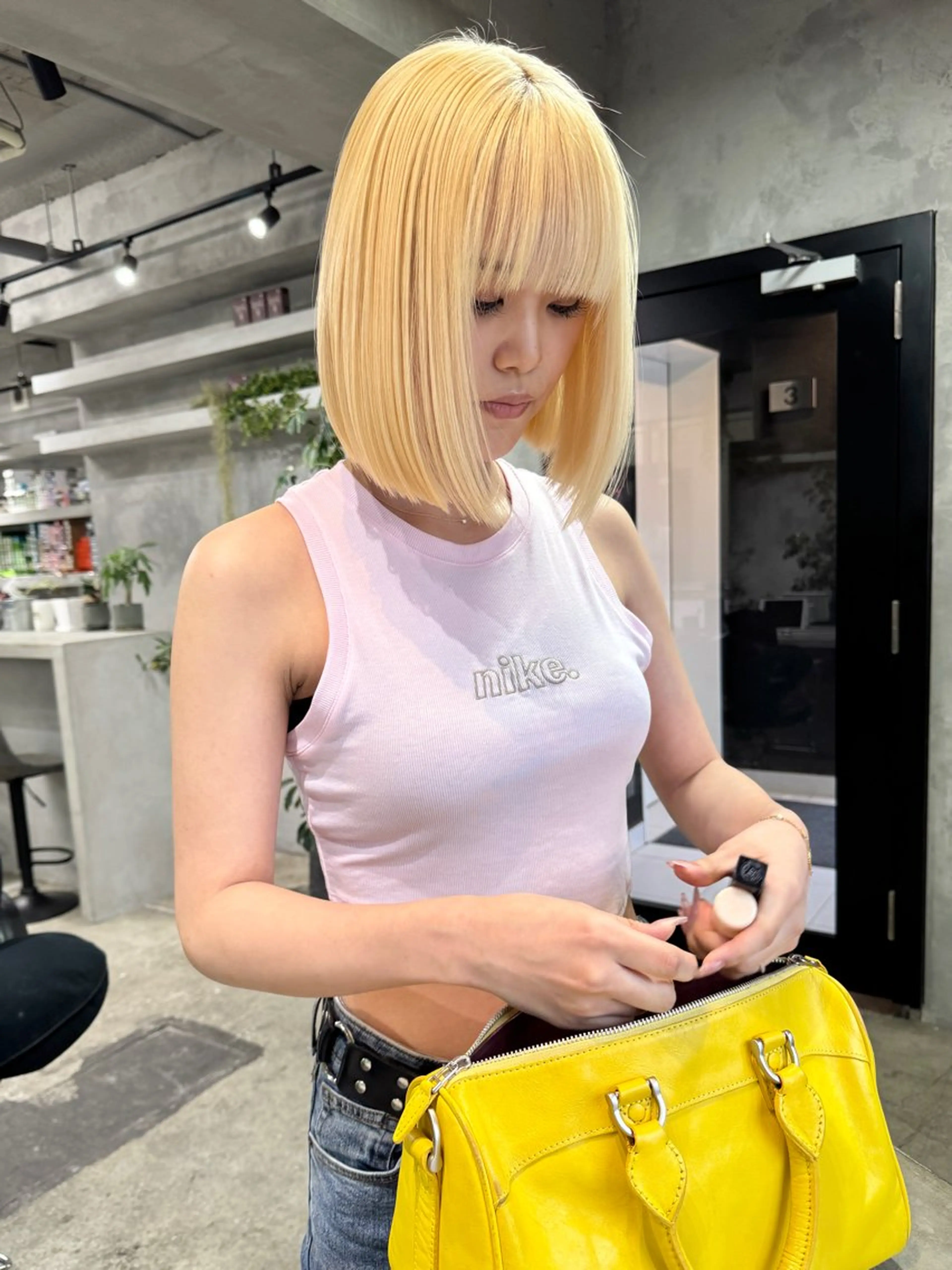 【ブロンドヘアにしたい人】 ブリーチ+トリートメントの写真
