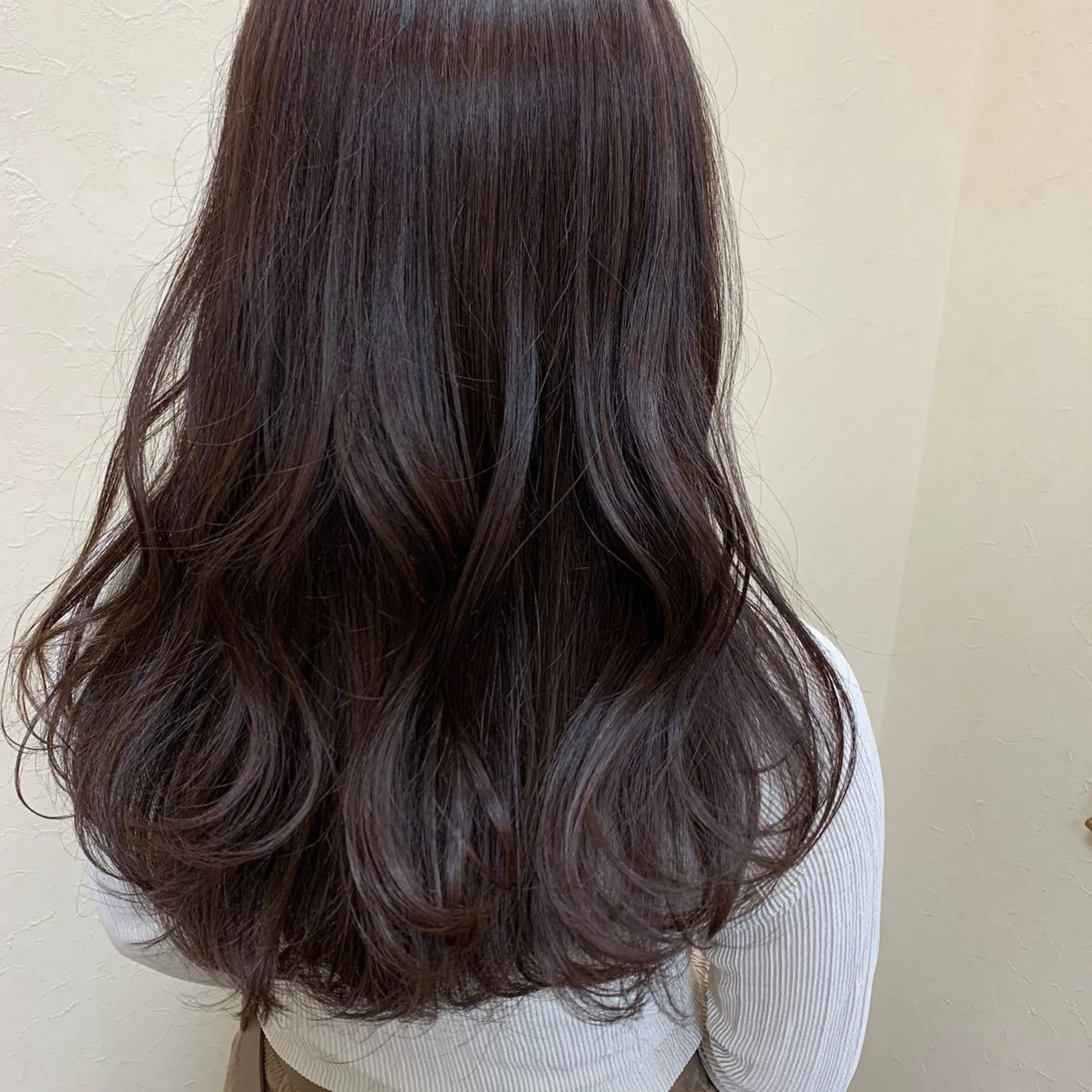 セミロング カラー ヘアカラー 山田 花帆のヘアスタイル