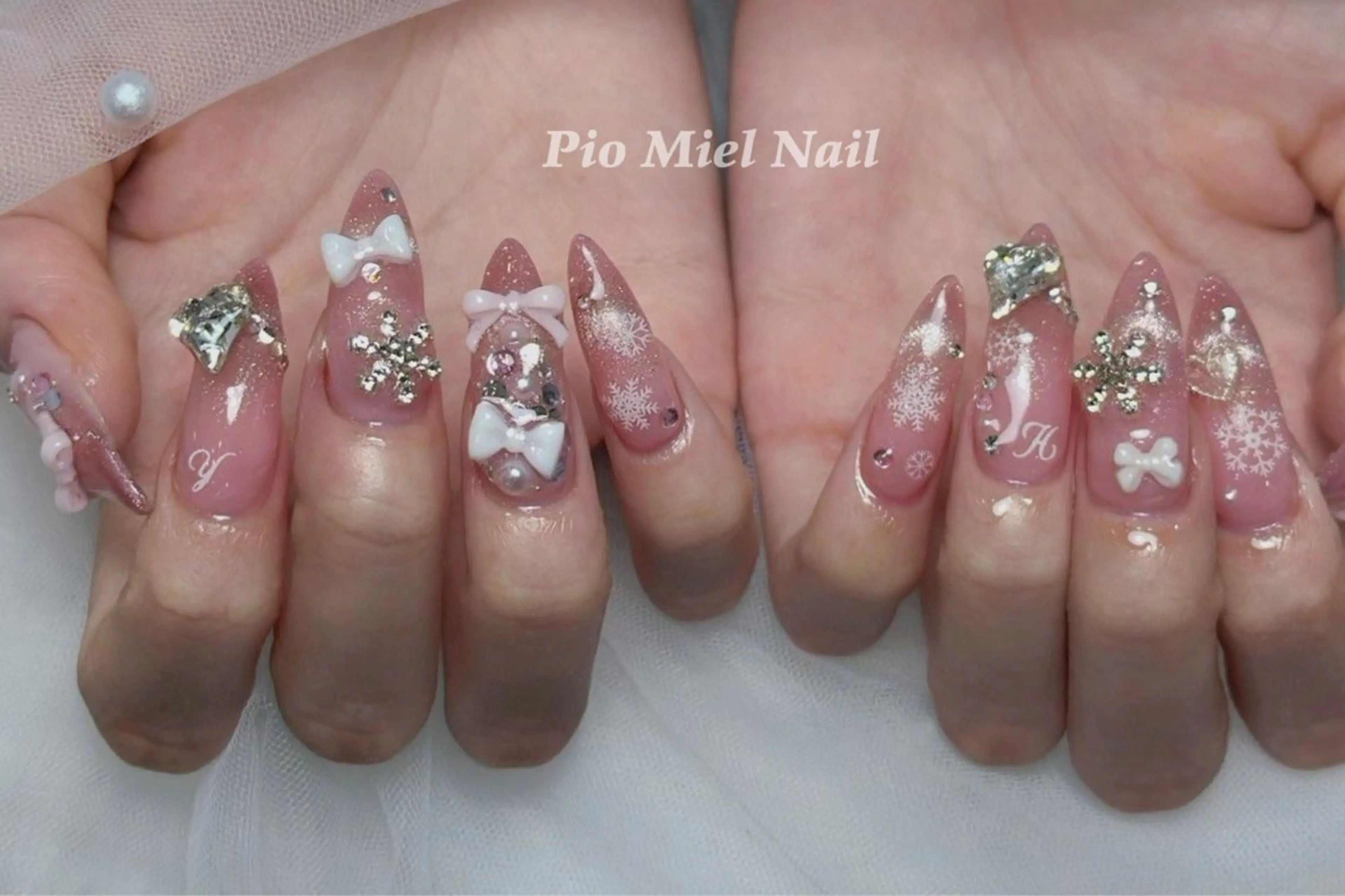 ネイル ガーリー キラキラネイル ラメ(グリッター) ピンク リボン ハンドネイル momo 長さだしのネイルデザイン