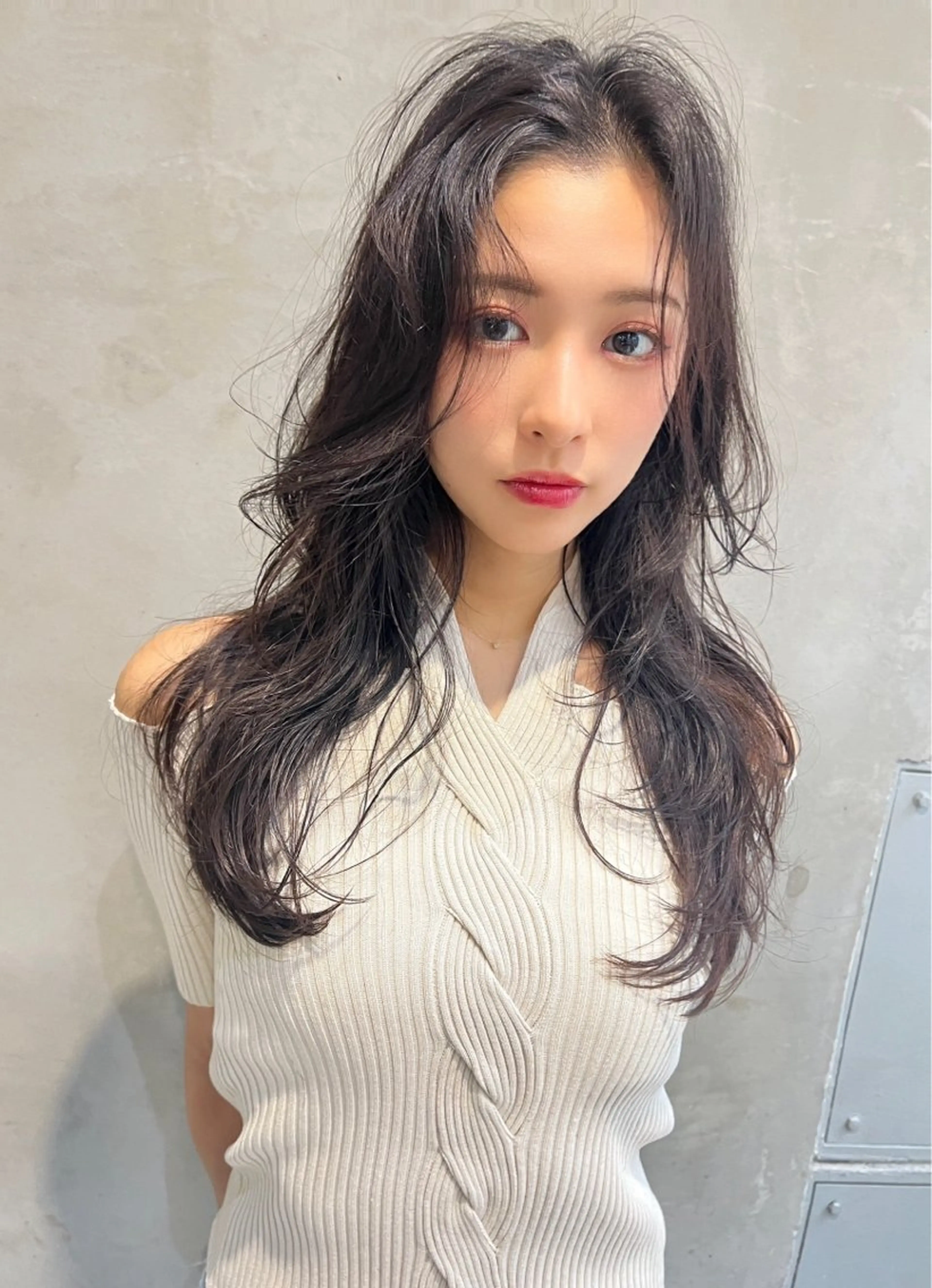 ロング ヘアカラー トリートメント ヘアセット 透明感カラー💙 髪質改善✨タイガ✨のヘアスタイル