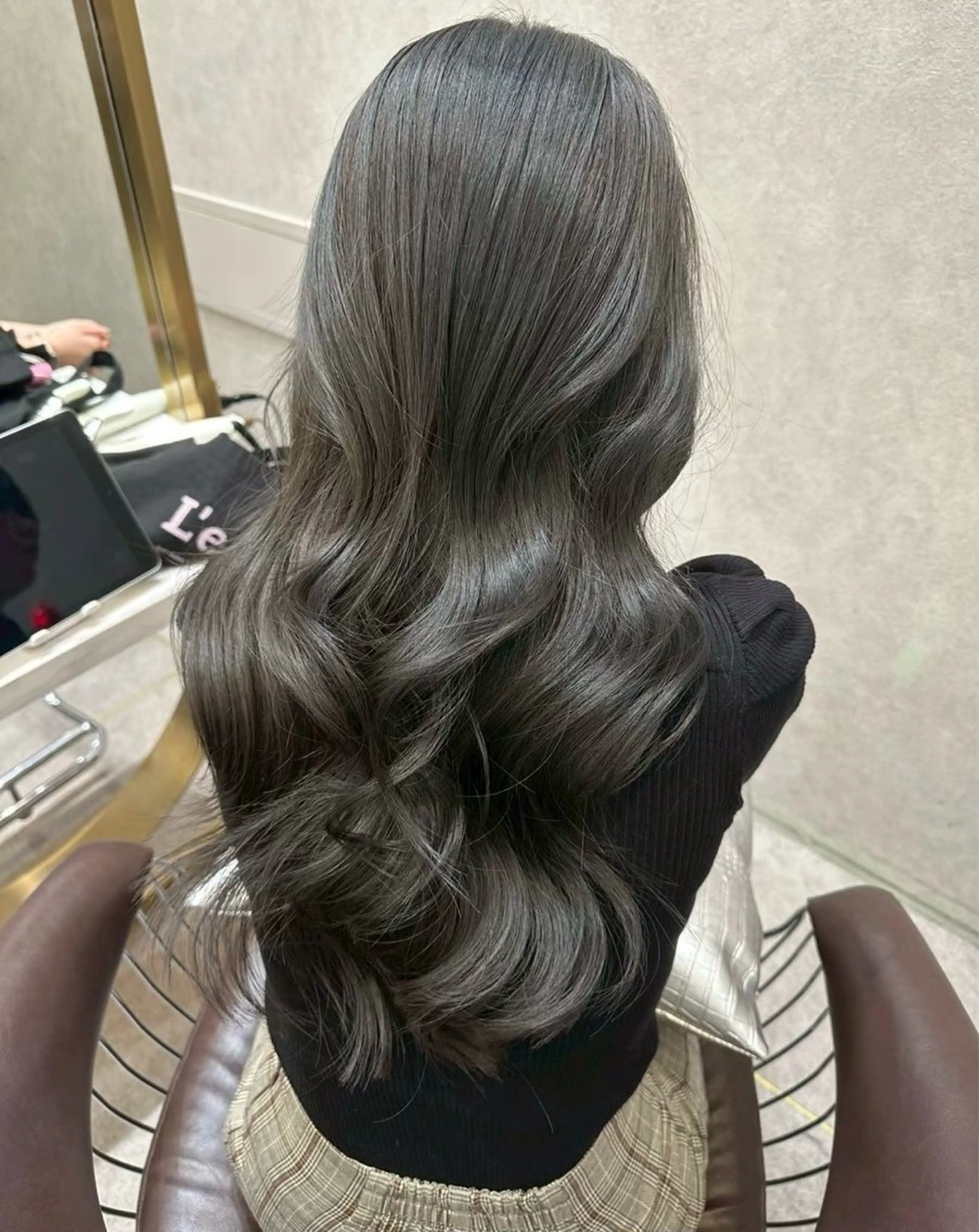 ロング アッシュ アッシュグレー アッシュグレージュ 韓国風ヘア 🎀透明感ブラウ ンshizuka🎀のヘアスタイル