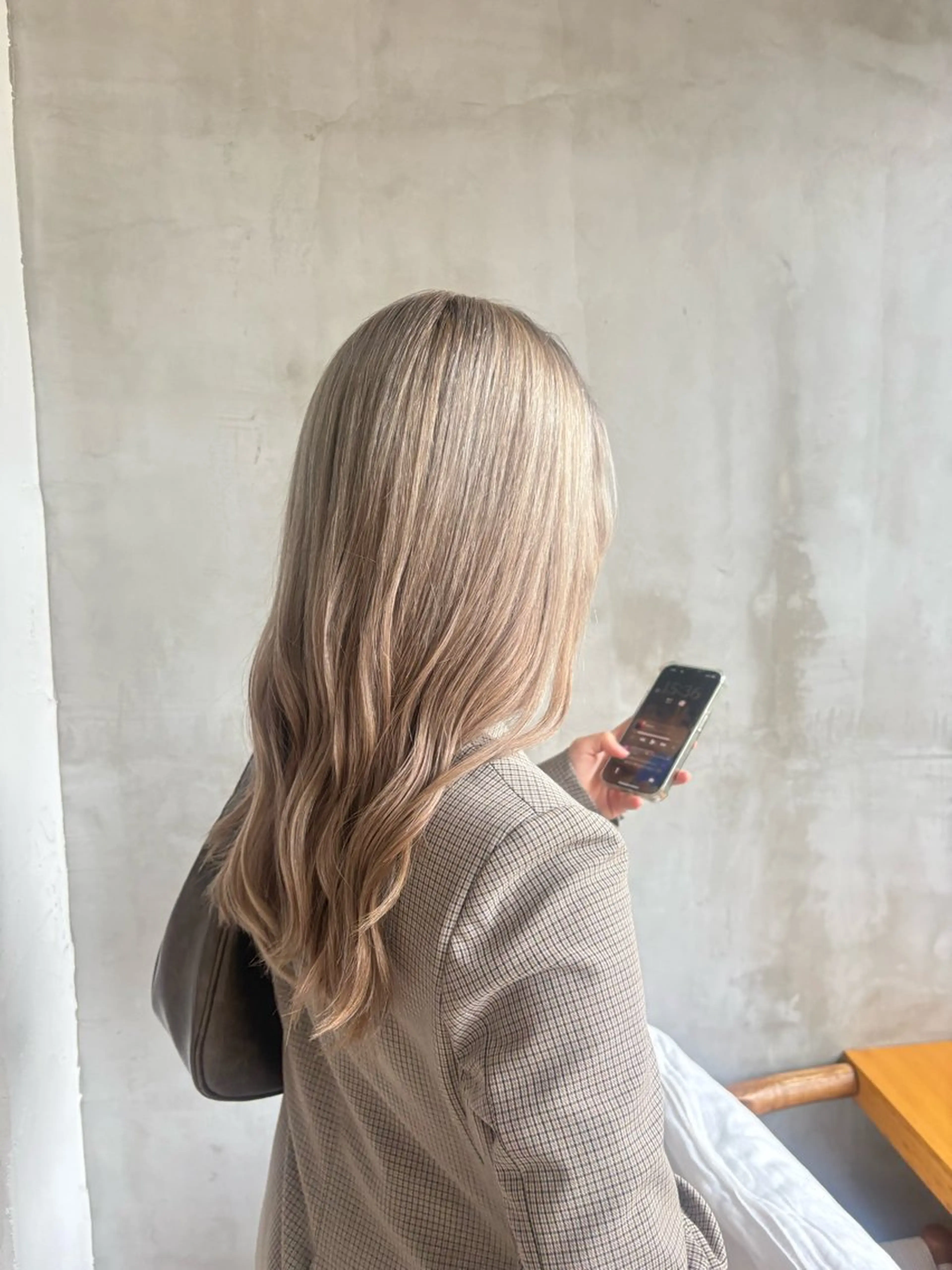 ロング KINGDOMアルーア店所属・KINGDOM 萩原あかねのヘアスタイル