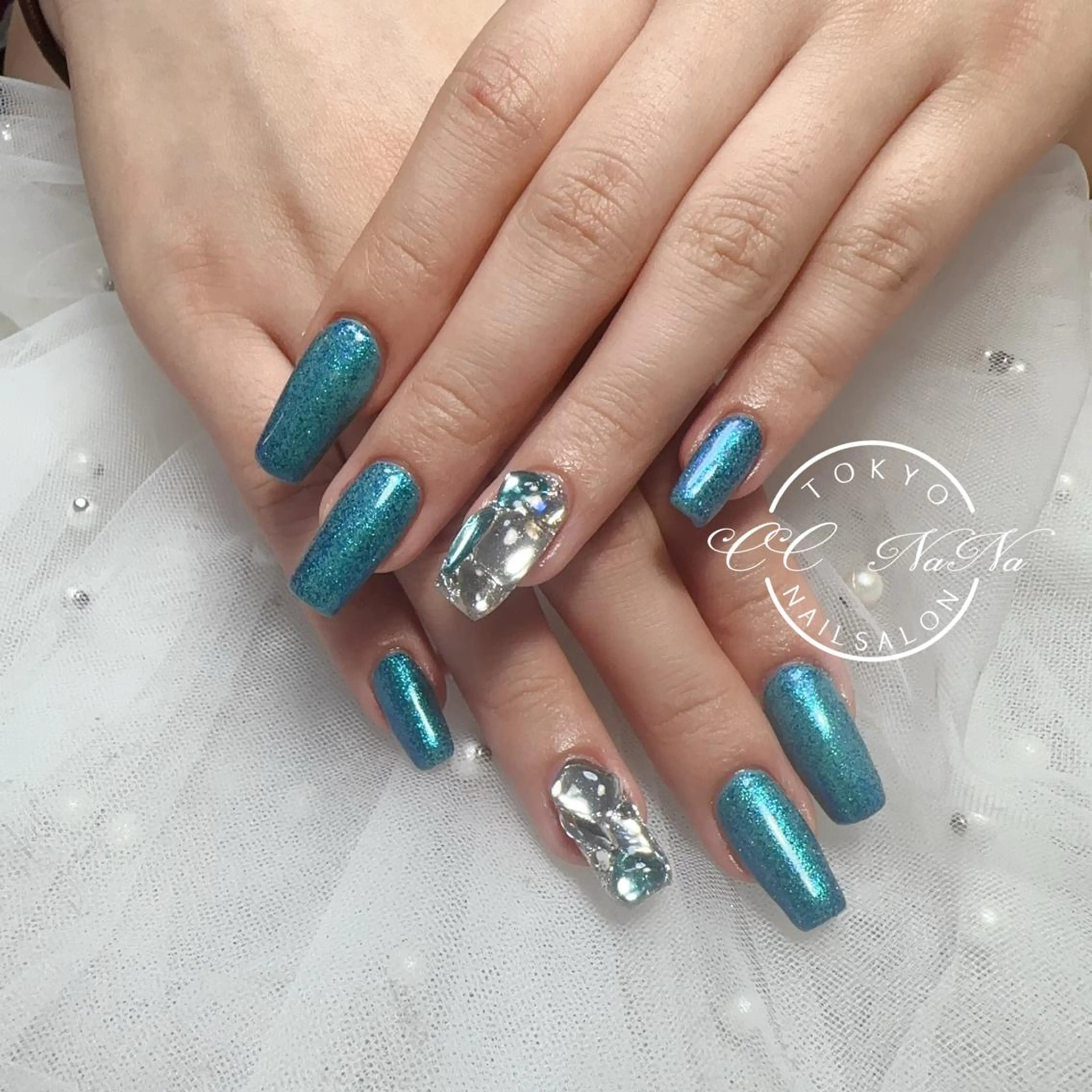 【🉐1日1名限定見れてるお得】ワンカラー＋2本埋め尽くしの写真