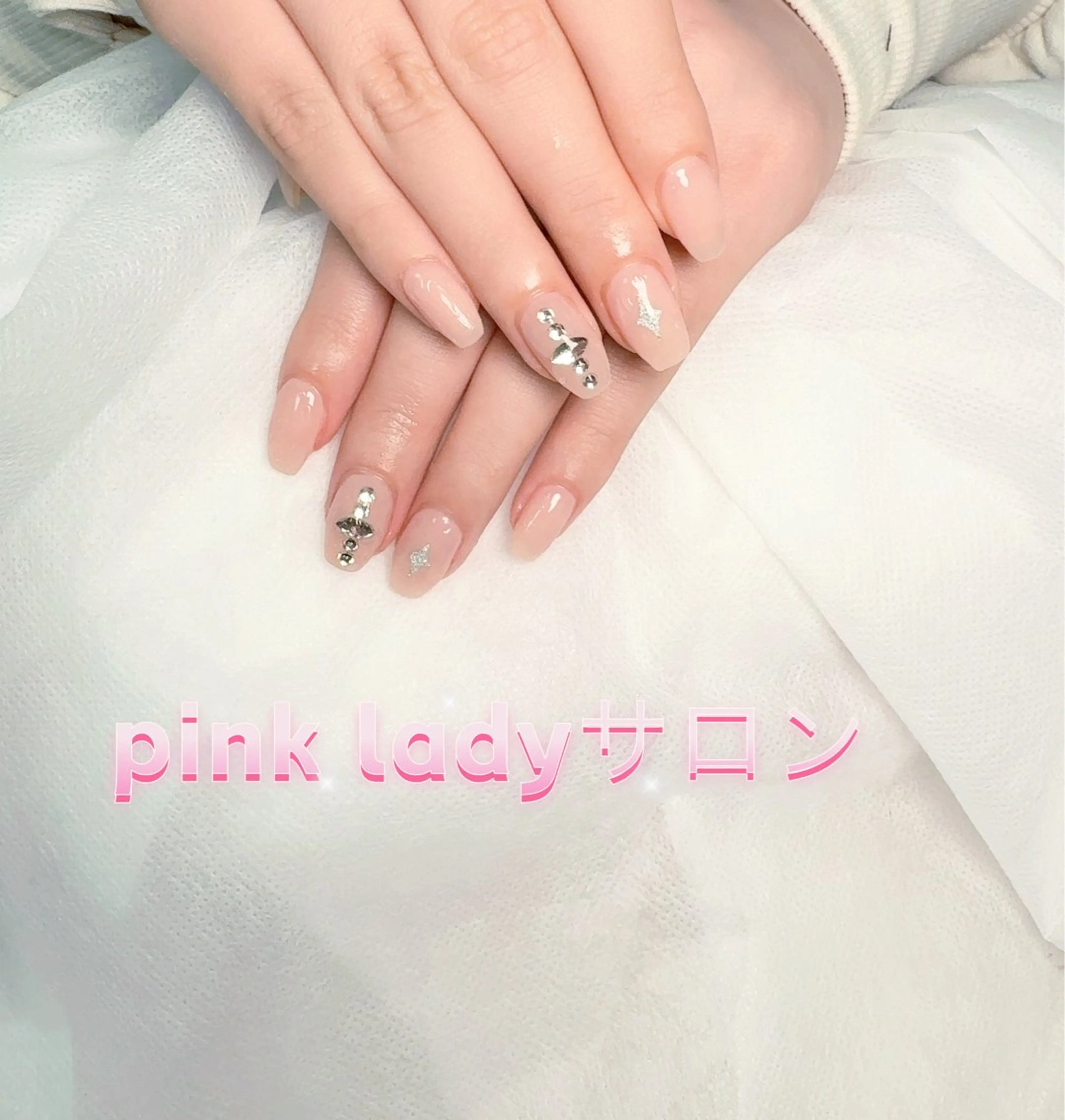 ネイル pink ladyサロン所属・べ にのネイルデザイン