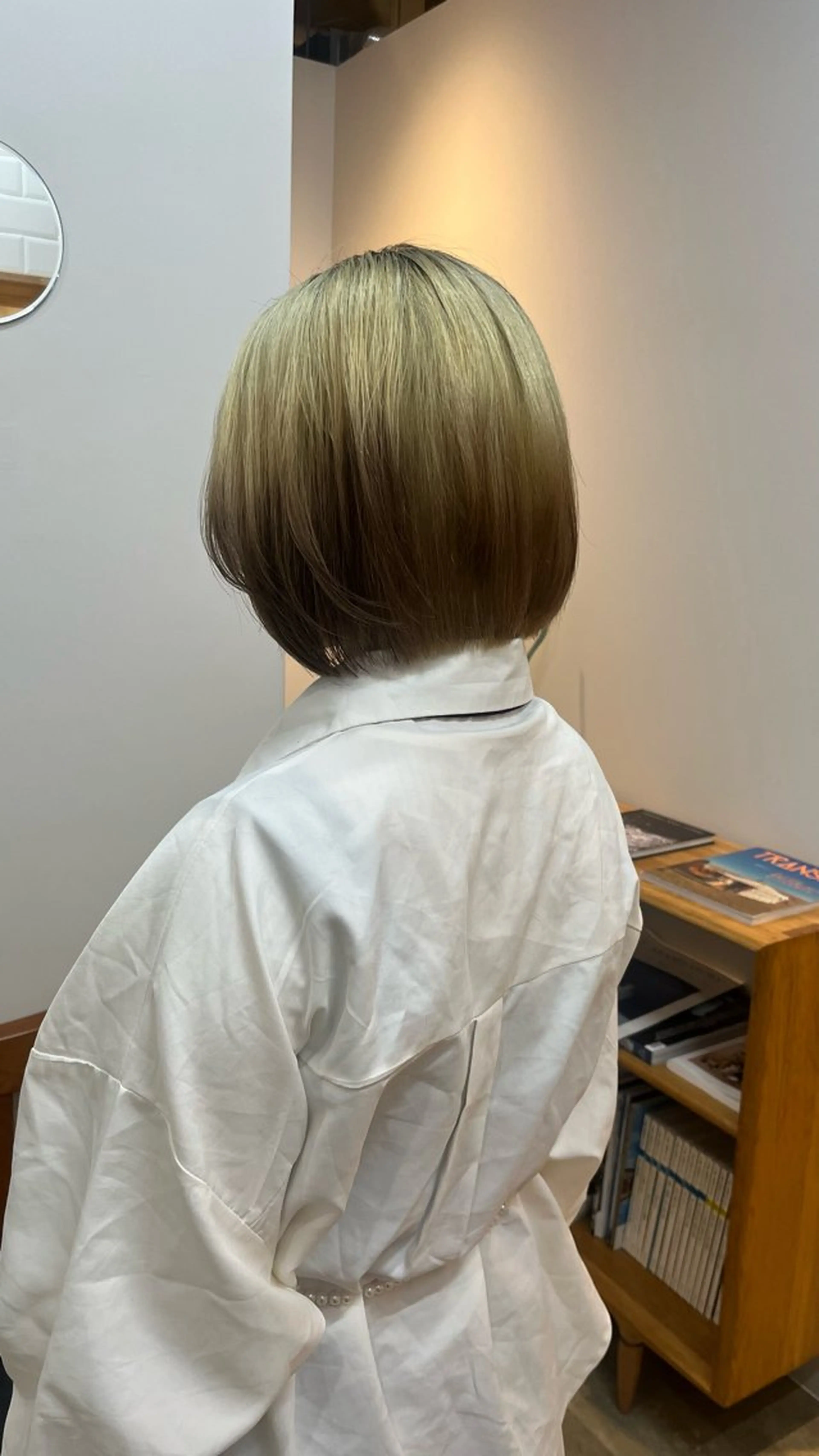 ミディアム ボブレイヤー ボブ レイヤーカット 都築 初果のヘアスタイル