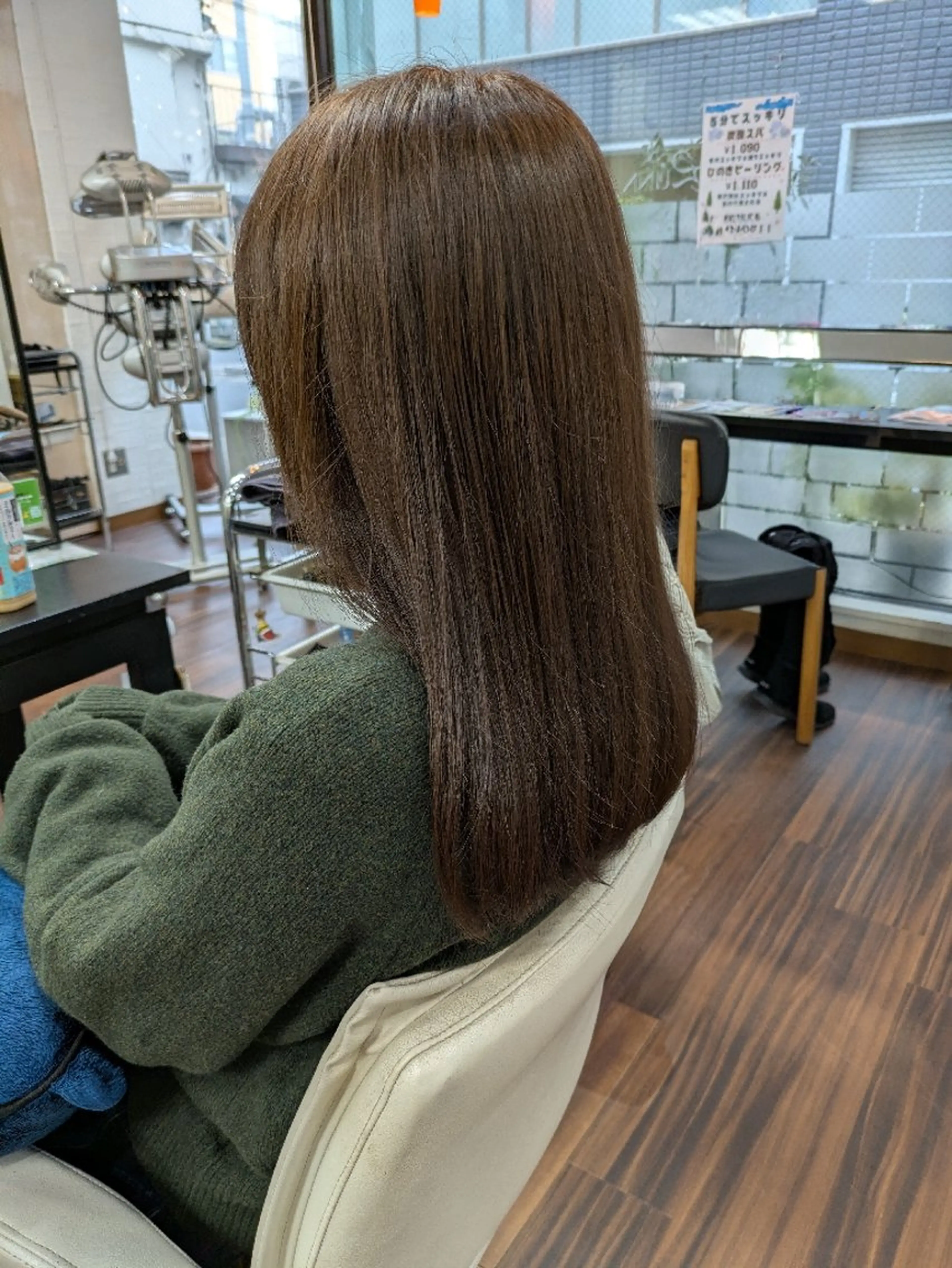 ロング アッシュ アッシュブラウン 大人女性カット/ヘア セット✨️片本🌸のヘアスタイル