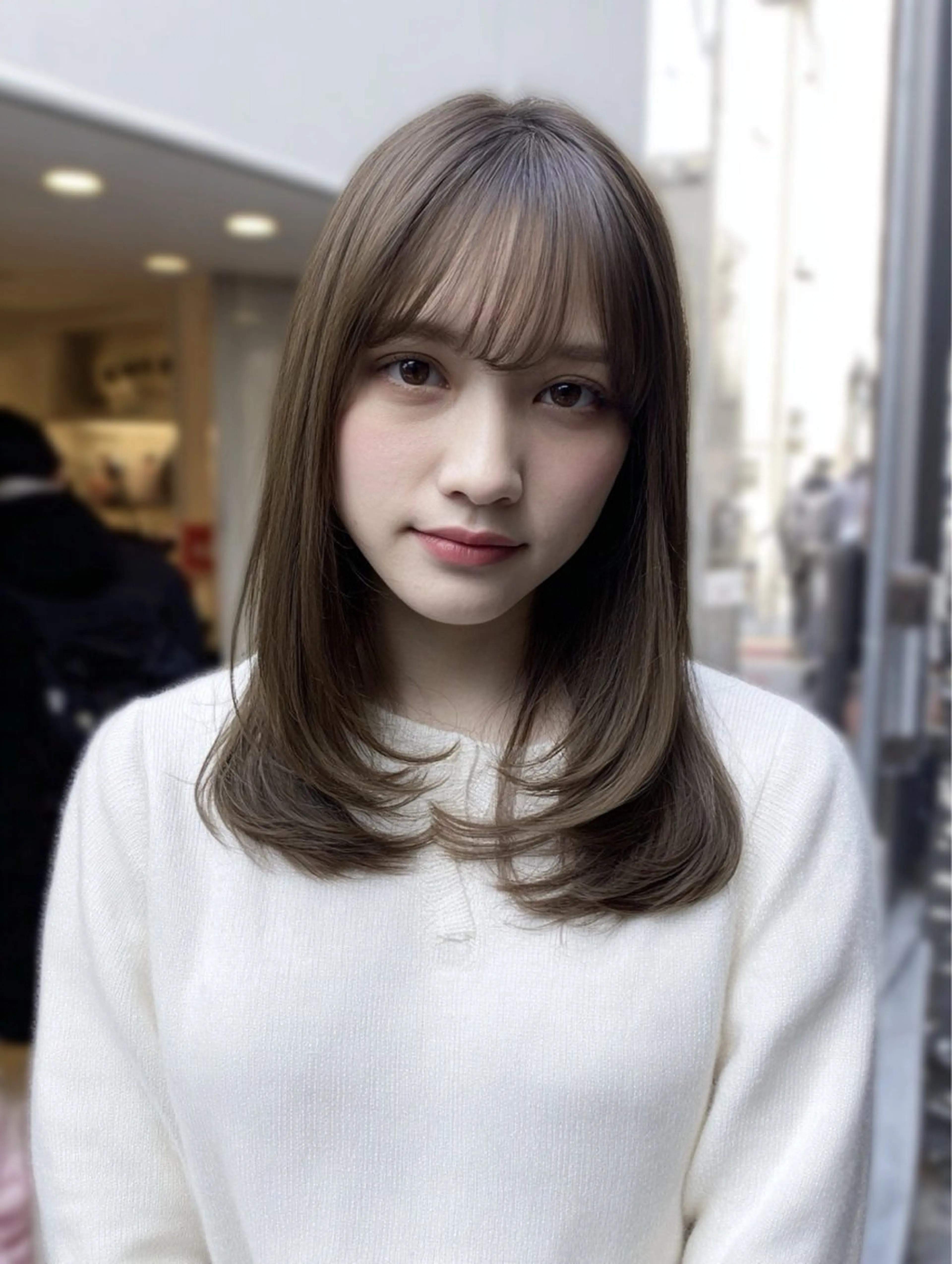 セミロング セミロングパーマ 顔まわりレイヤー 顔周りカット ハッシュカット ハイレイヤー カット 縮毛矯正 トリートメント ✨毛髪診断で絶対綺麗 ✨美髪艶髪専門✨高浪のヘアスタイル