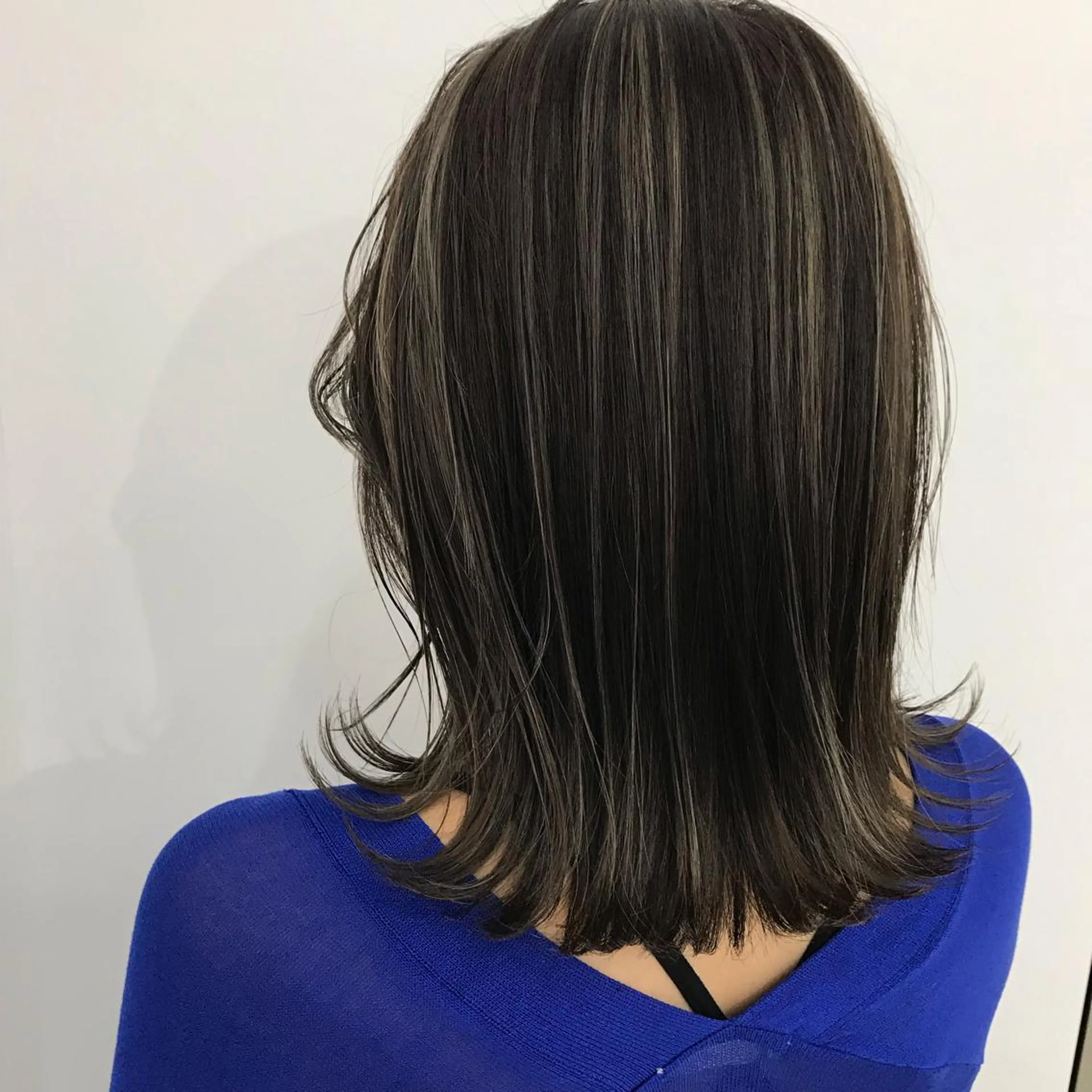 ミディアム カラー ハイライトカラー ハイライト カット ヘアカラー トリートメント 天王寺の美容師 わだひろしのヘアスタイル