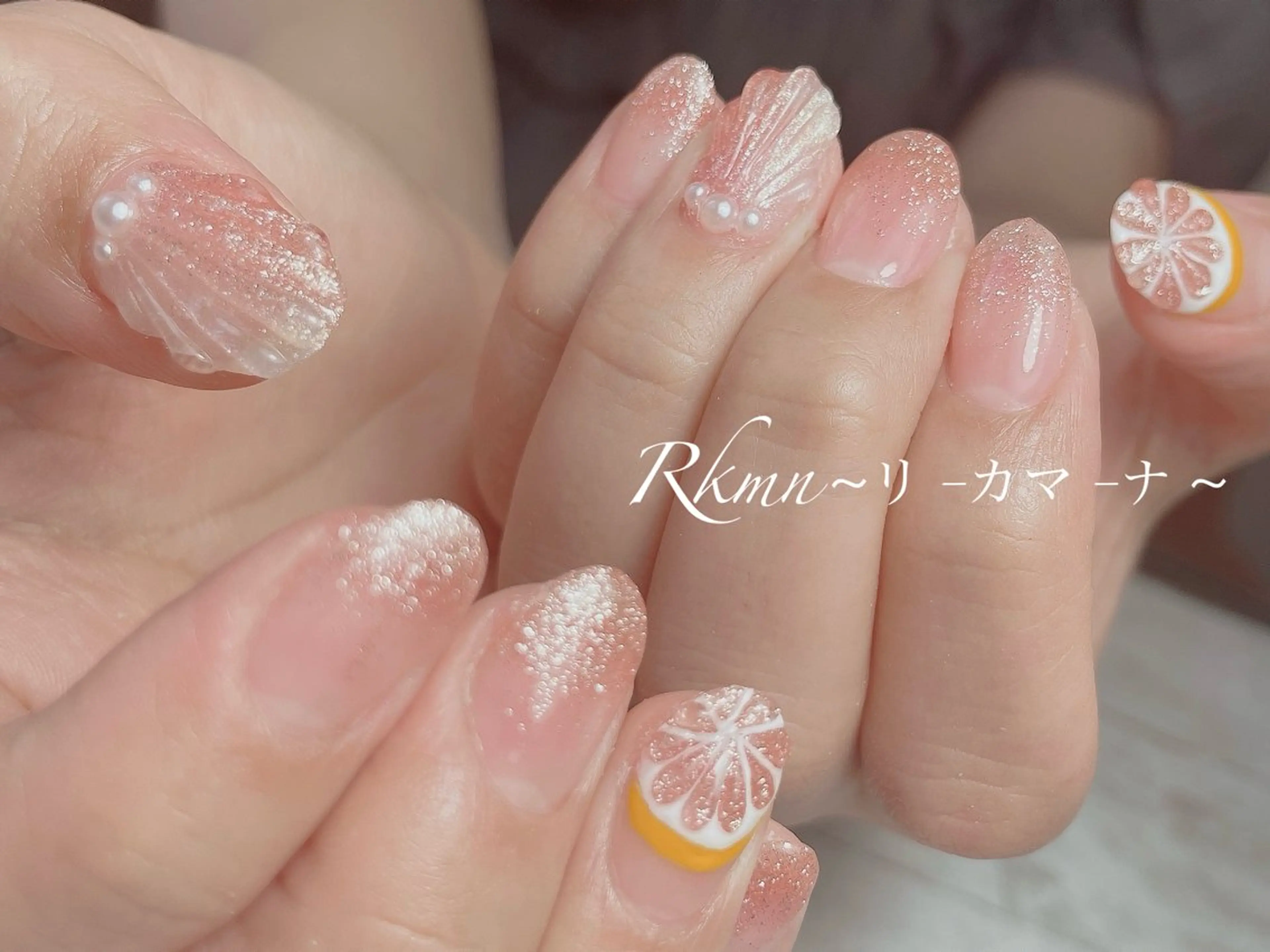 ネイル アートネイル ラメ(グリッター) ラメグラデーション オレンジ 春ネイル ハンドネイル フットネイル ハンドケア Rkmn ~リ-カマ-ナ~のネイルデザイン