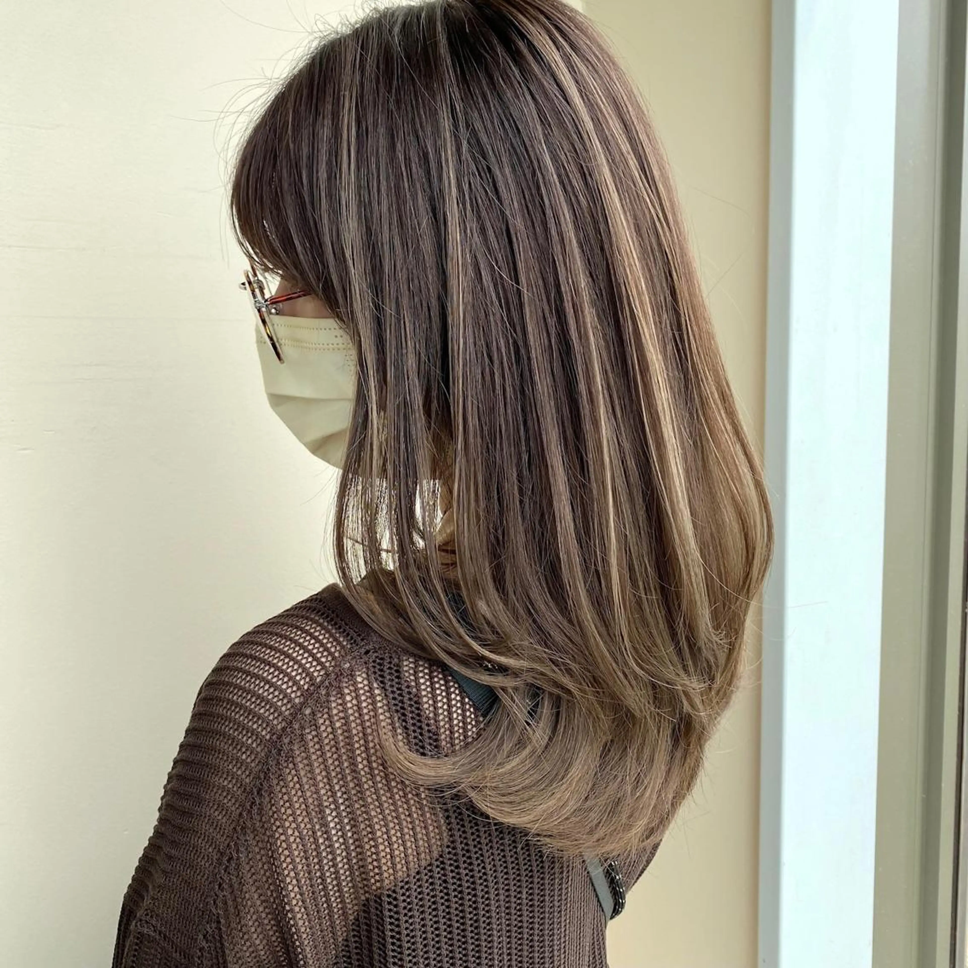 セミロング レイヤーカット レイヤー/顔周り /透明感🩶高橋大のヘアスタイル