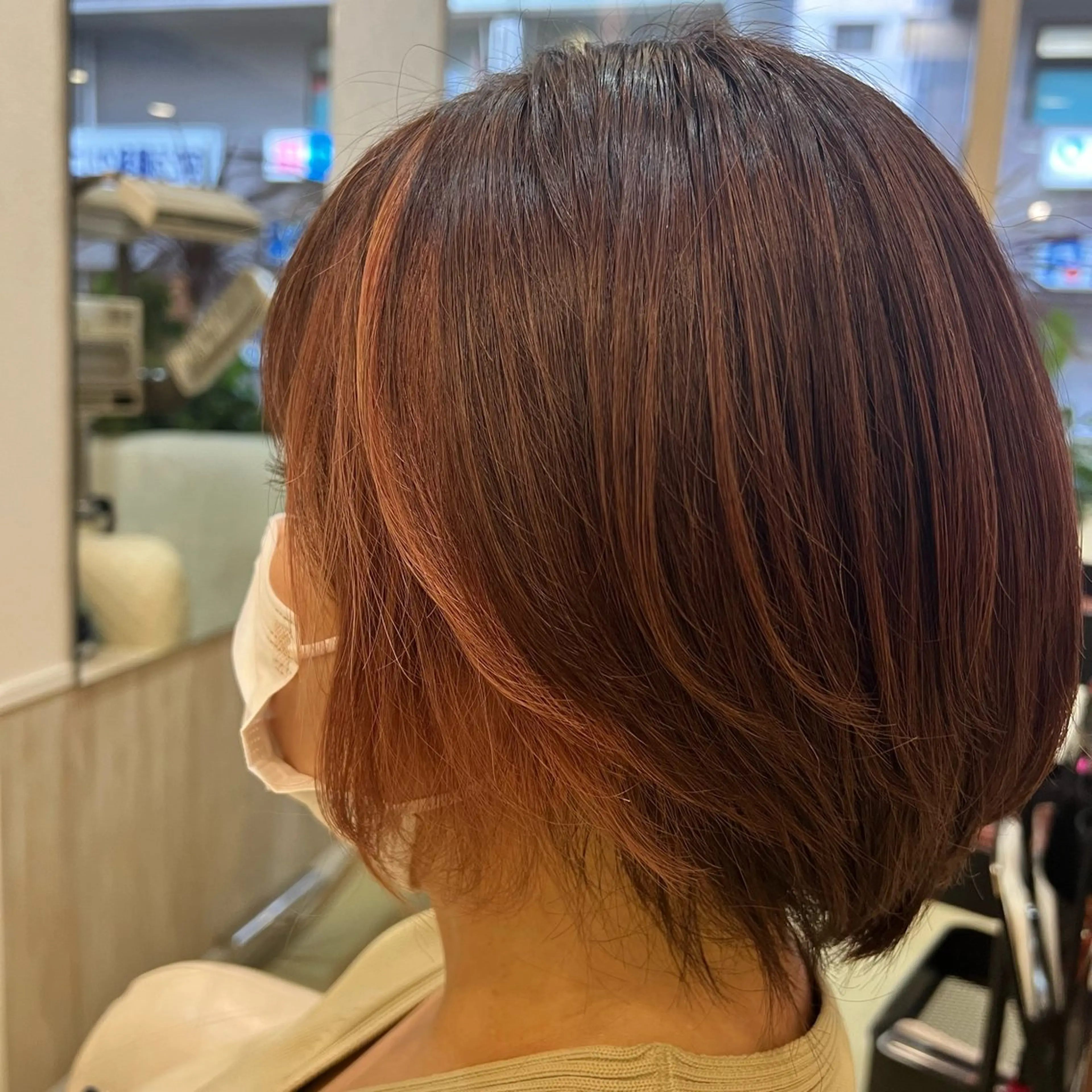 ミディアム カラー インナーカラー ピンクカラー 大西 七海のヘアスタイル