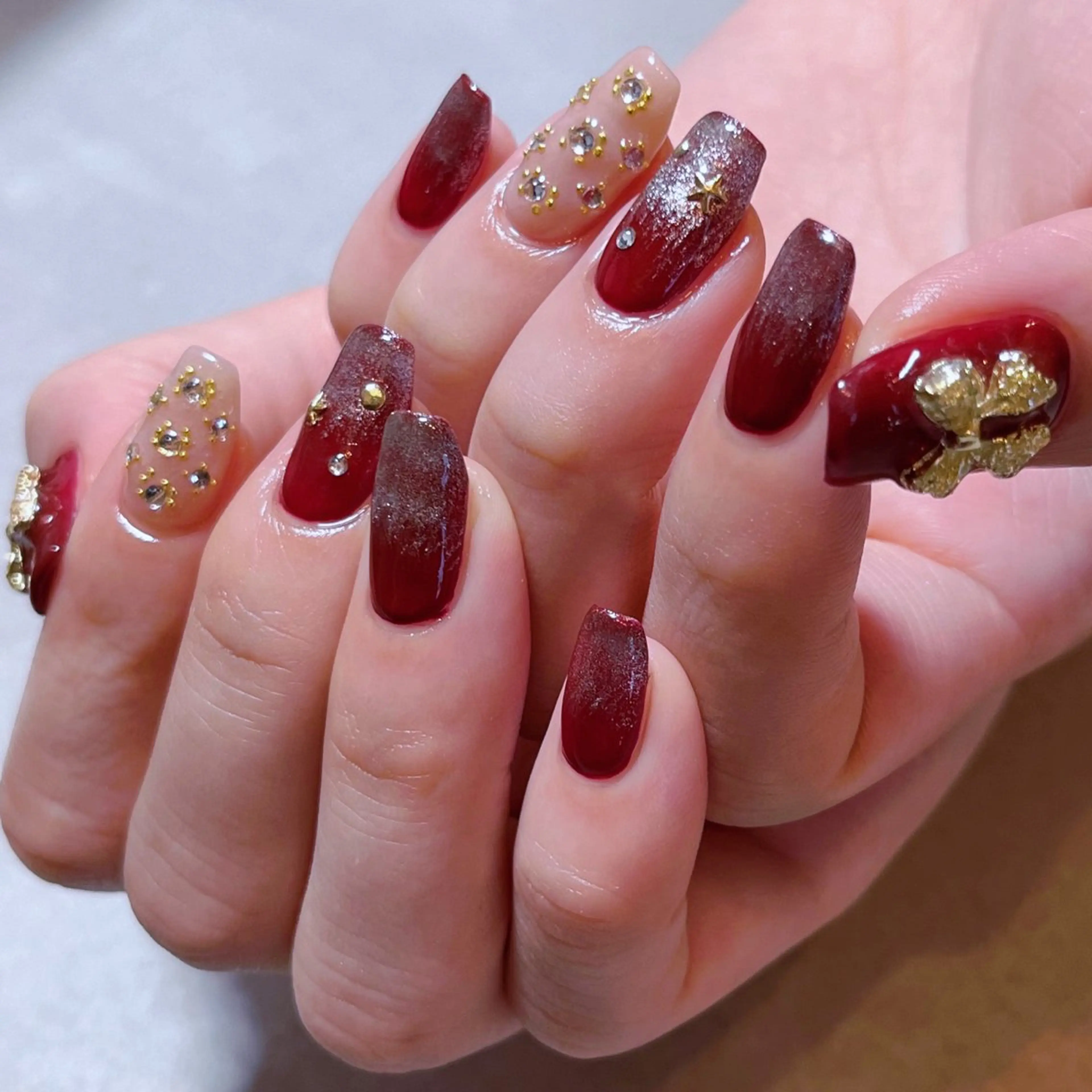 ネイル ボルドー 冬ネイル クリスマス ハンドネイル ruirui.naildesign所属・RUI ☆のネイルデザイン
