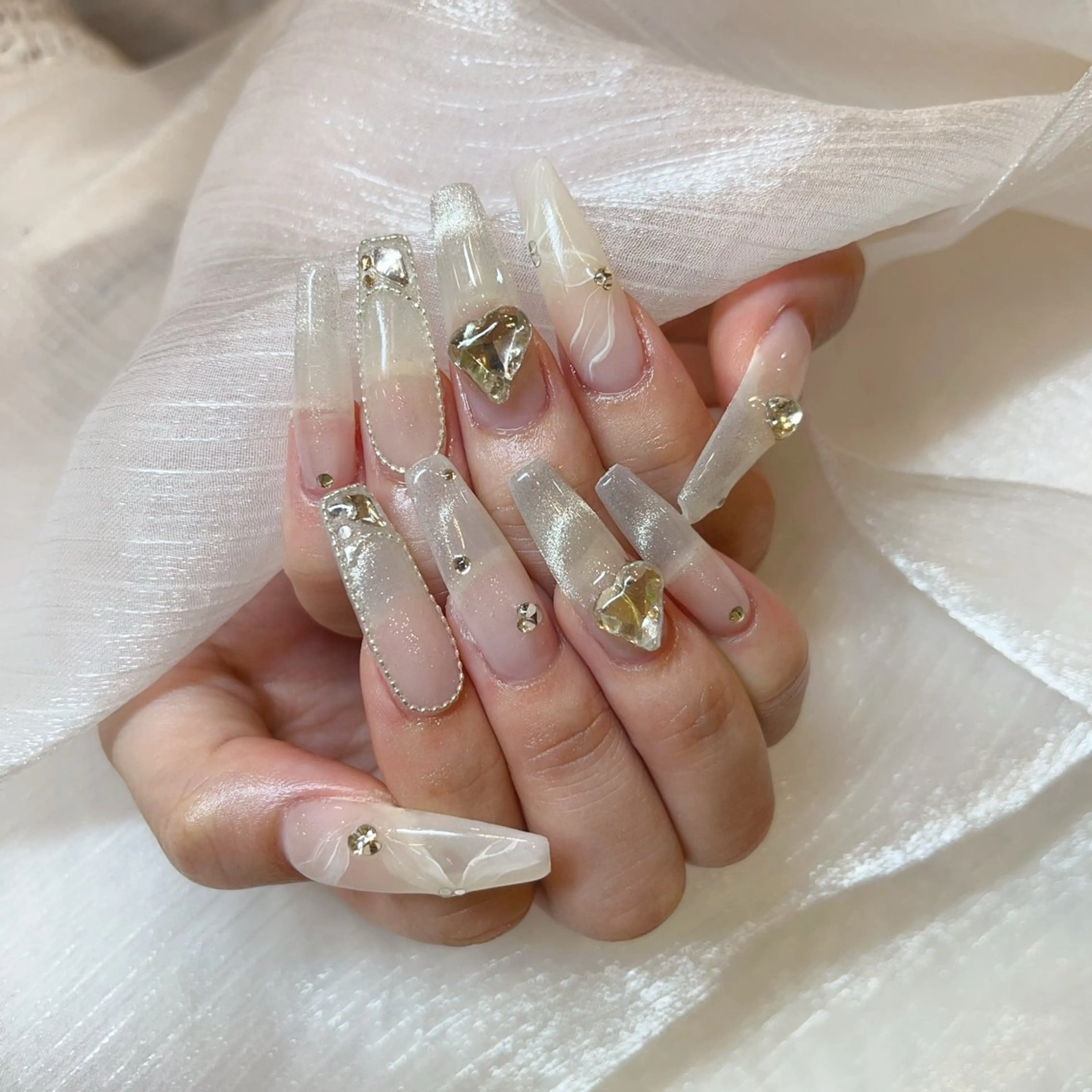 ネイル ハンドネイル COCO ネイルのネイルデザイン