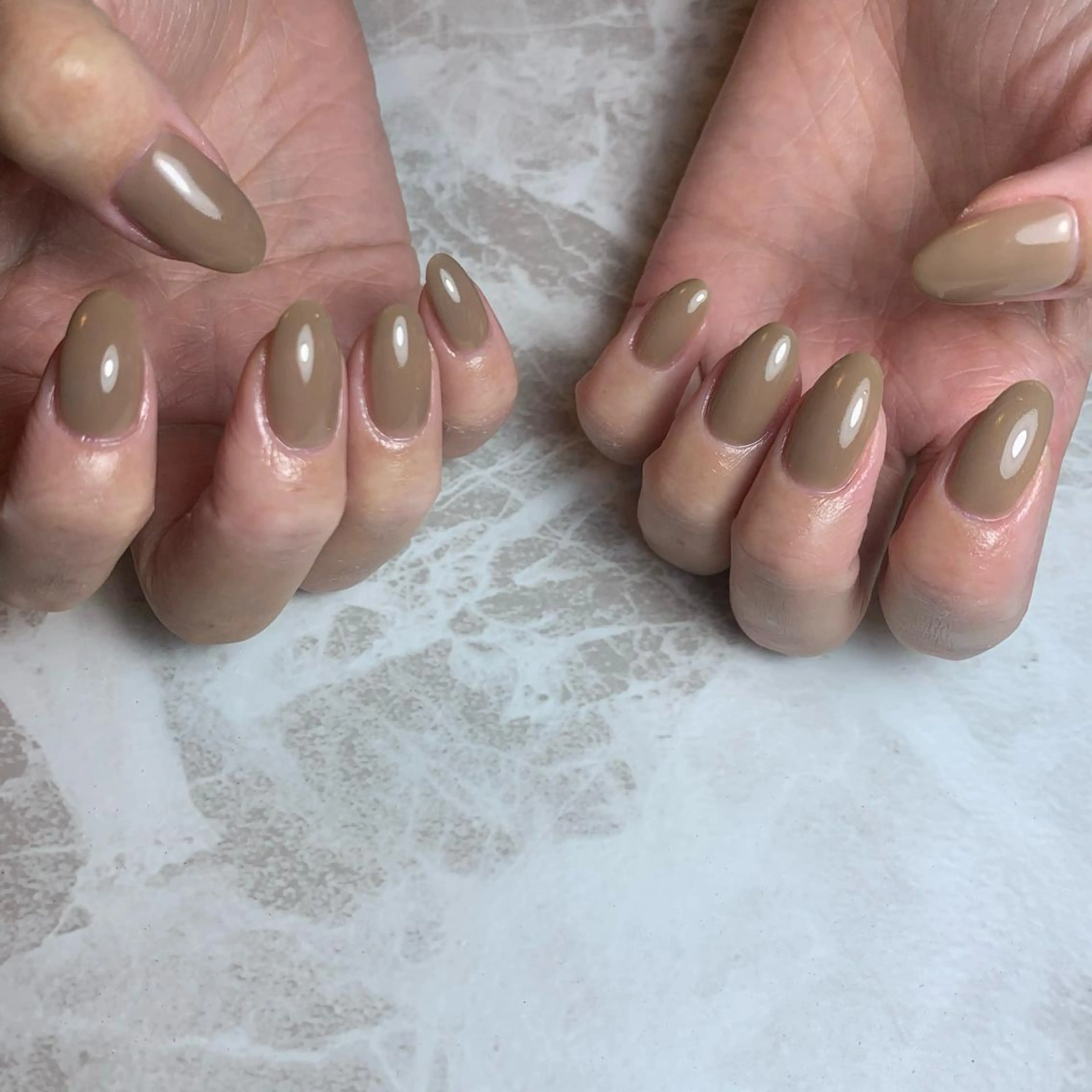 ネイル ハンドネイル repos~ルポ~所属・里見 麗のネイルデザイン