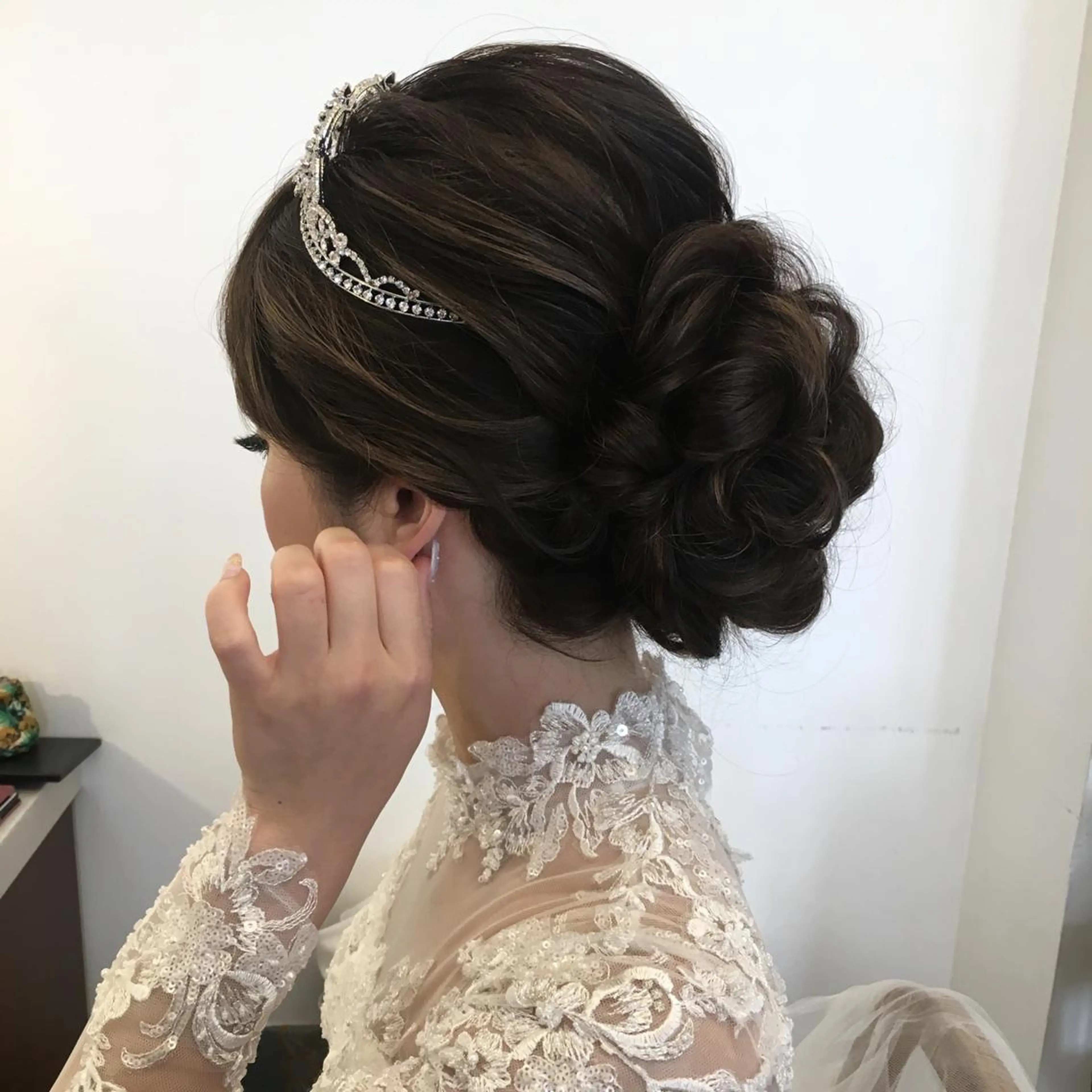 ロング ヘアアレンジ ヘアアンドメイクムタ 新居のヘアスタイル