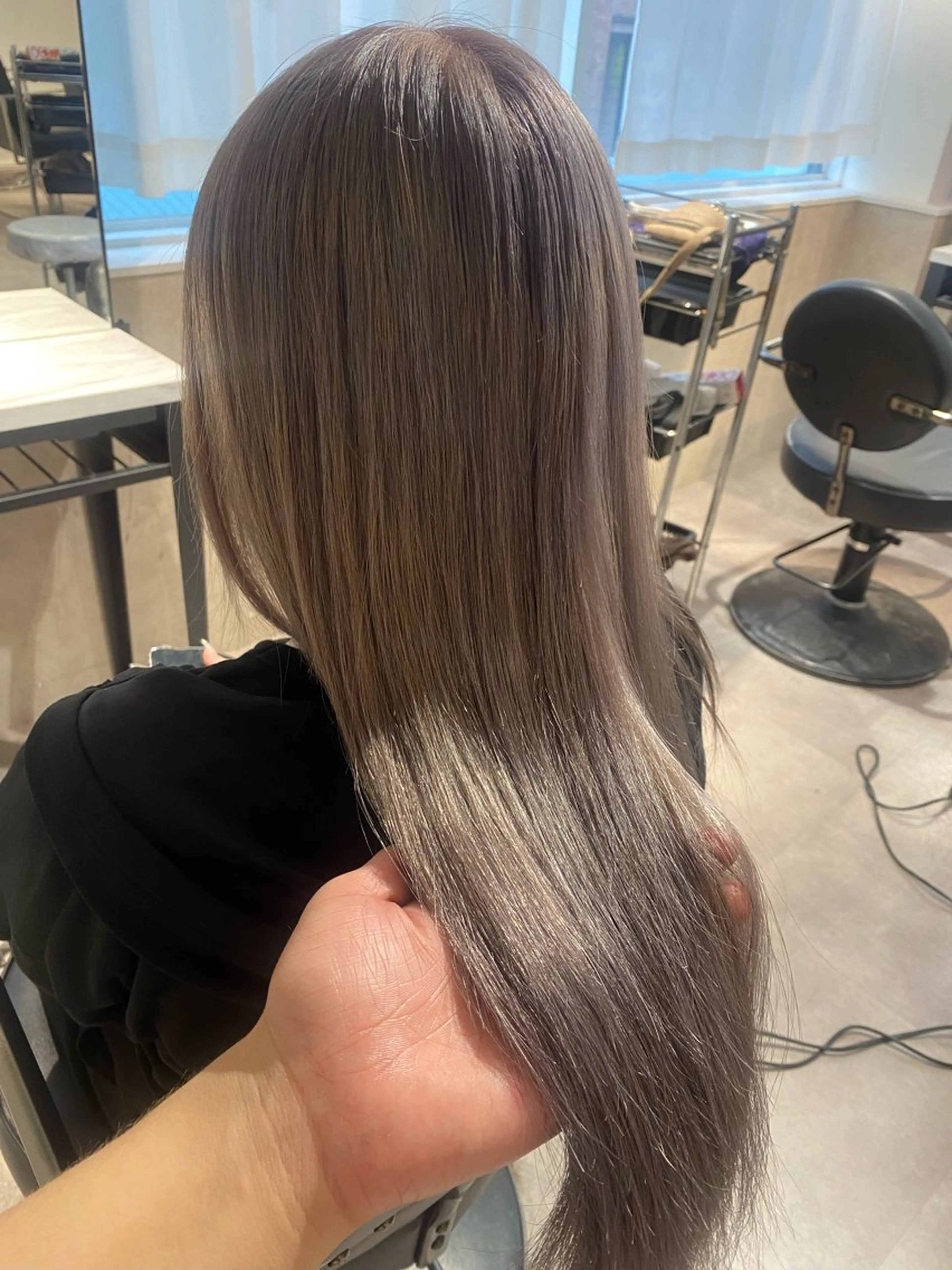 カラー グレージュ ヘアカラー ヘアセット Seleneコウキ ブリーチ/ハイトーンのヘアスタイル