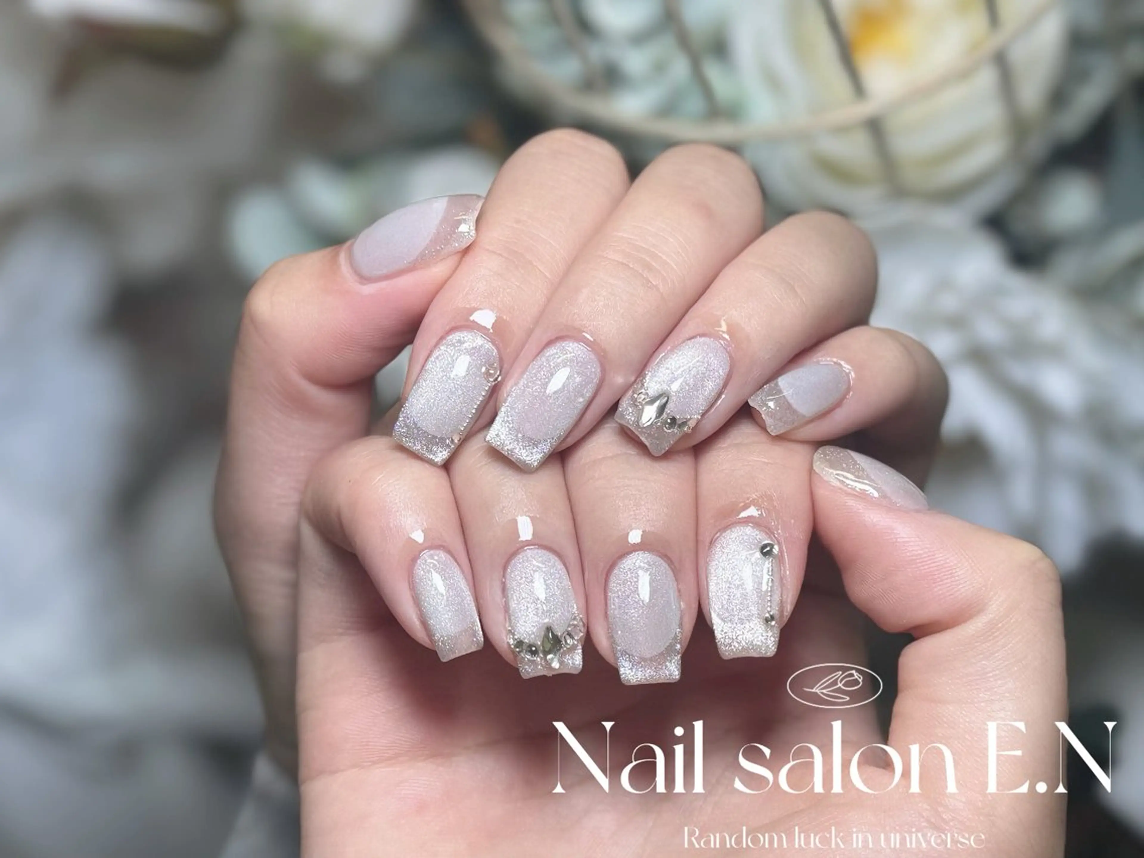 ネイル アートネイル オーロラネイル ブラウン クリアネイル フレンチネイル ハンドネイル E.N🦋 長さ出し/持ち込みのネイルデザイン