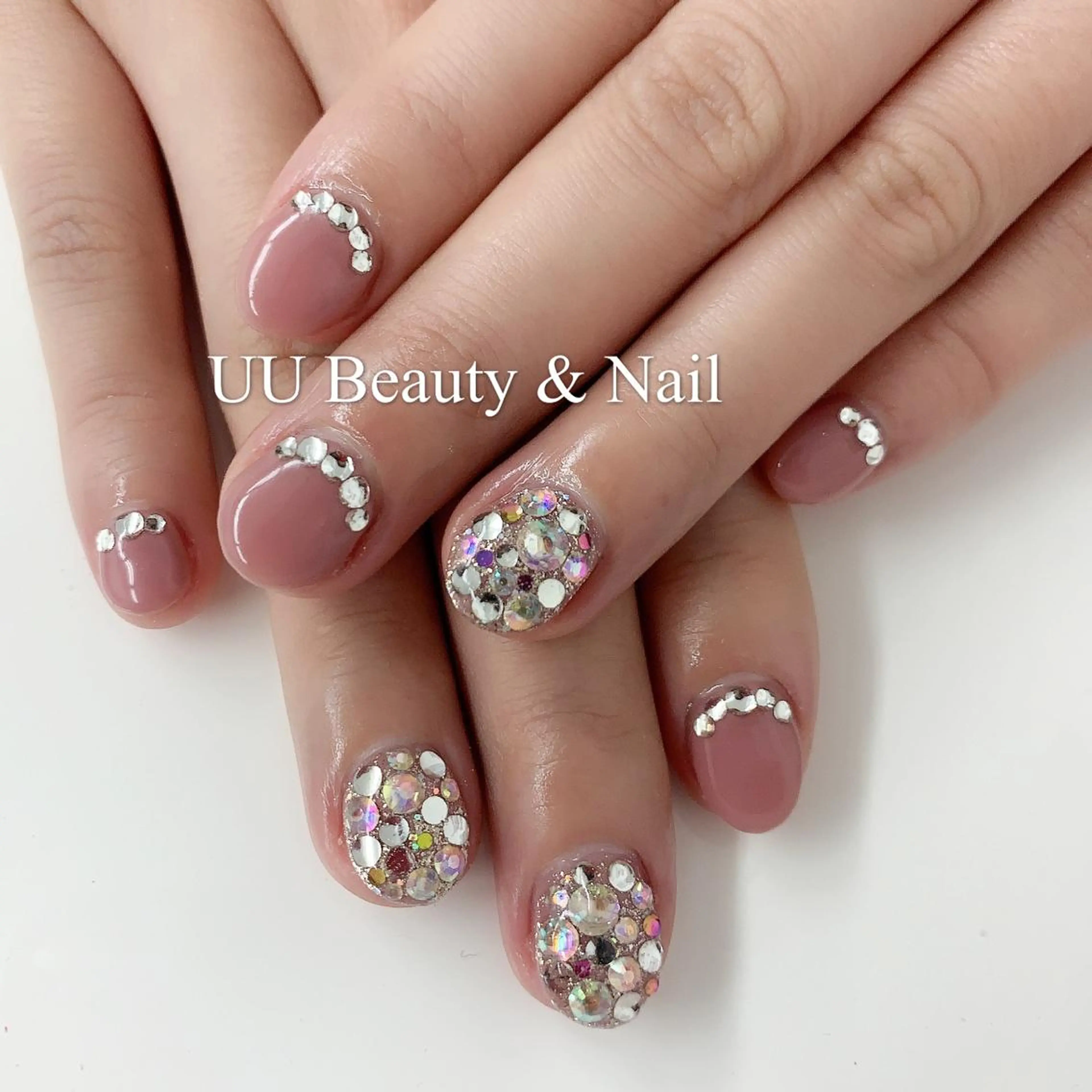 ネイル UU Salon所属・UU ゆきのネイルデザイン