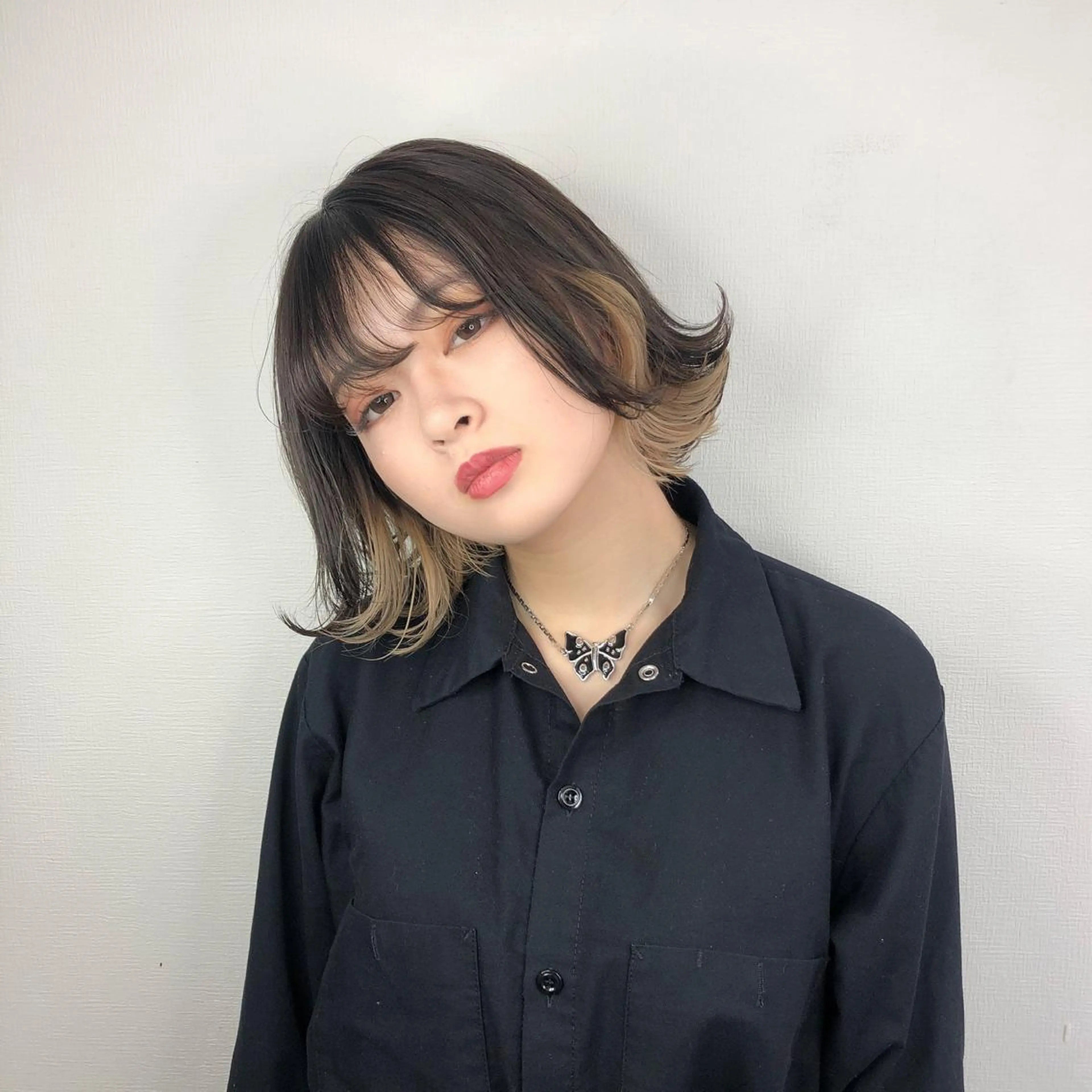 ロング カラー ヘアアレンジ ヘアカラー トリートメント ヘアセット 韓国レイヤーカット/ 儚げカラーチナツのヘアスタイル