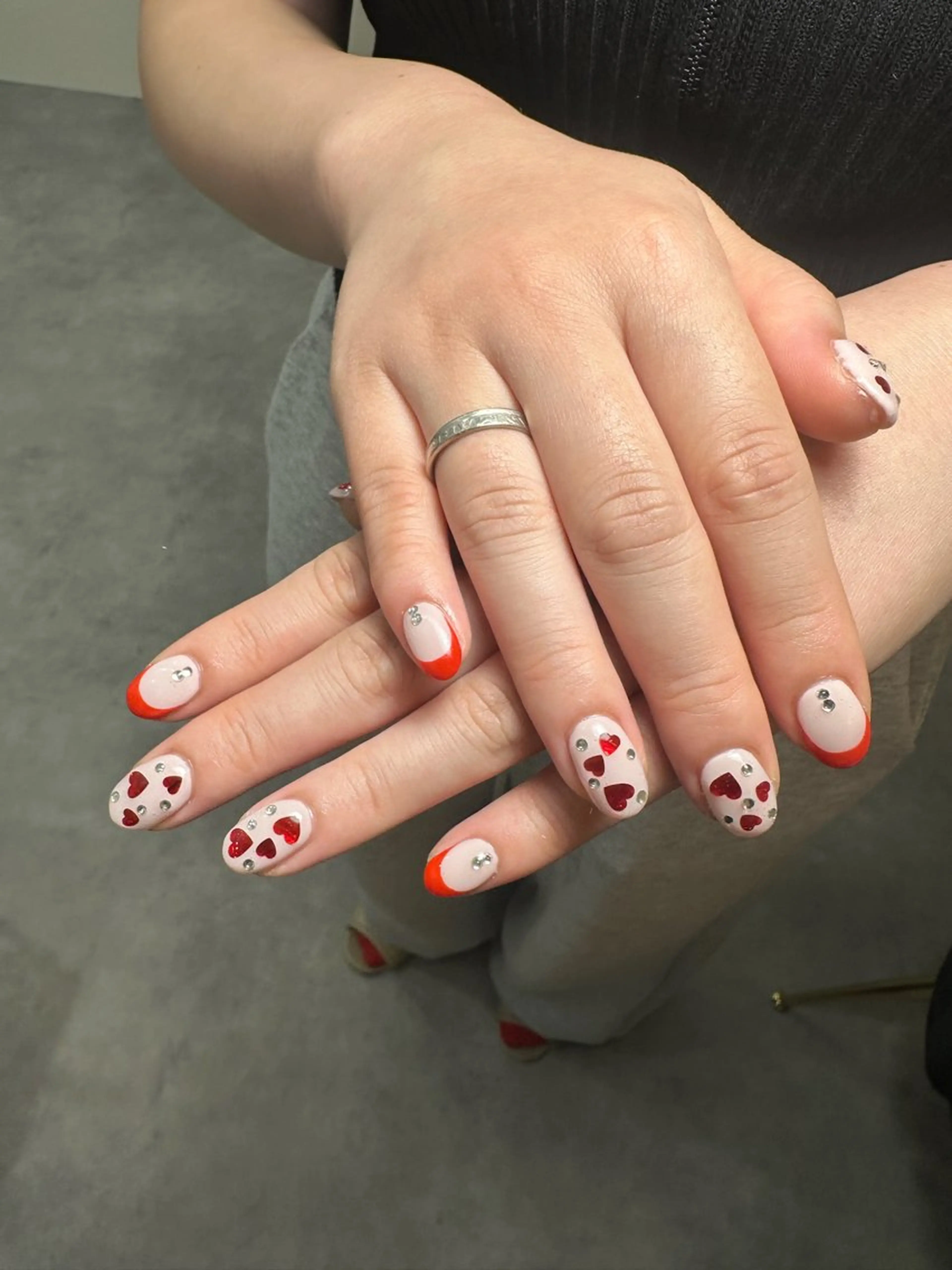 ネイル ATELIERHARLOW所属・nailist MOEのネイルデザイン