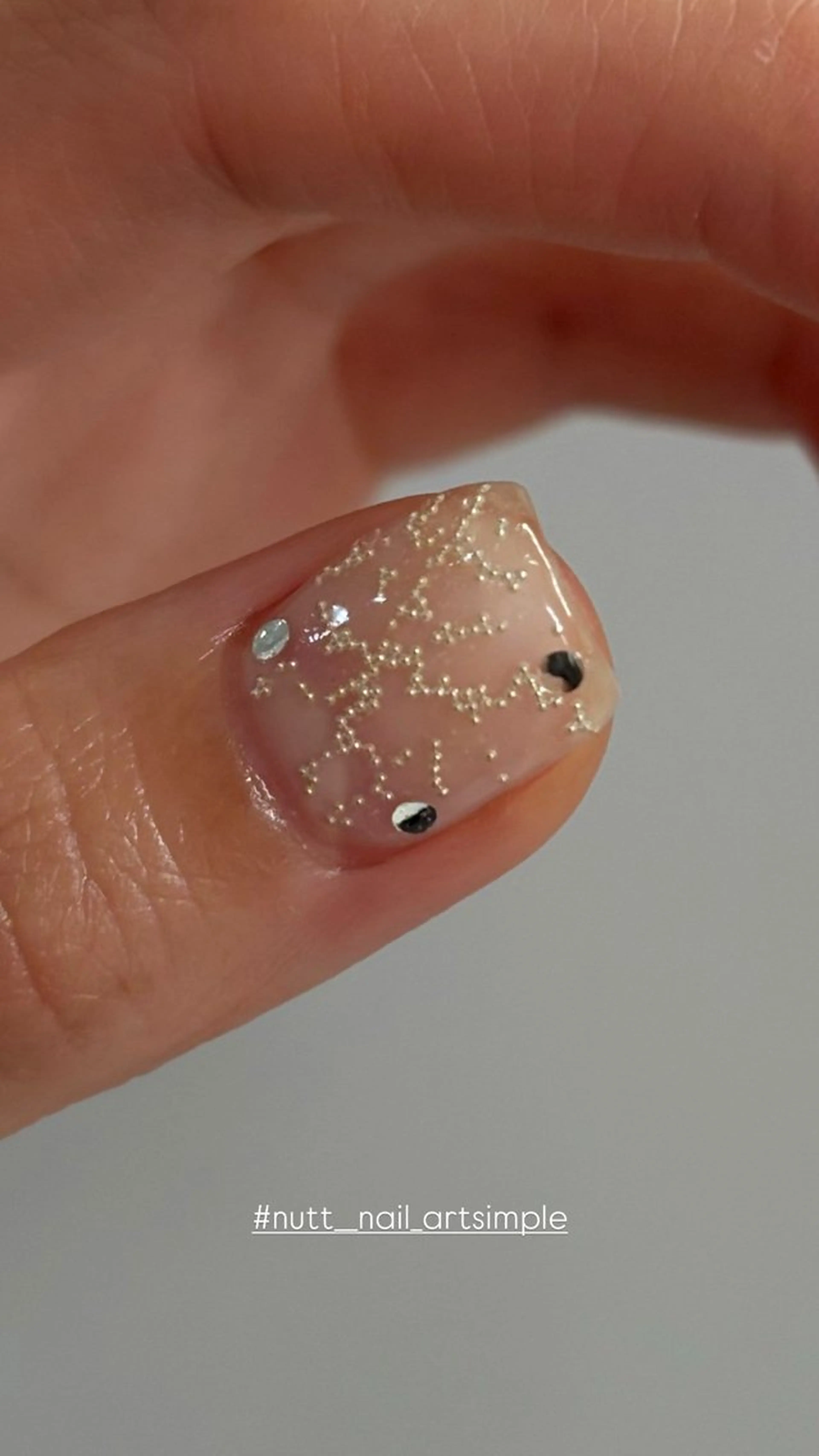 ネイル ハンドネイル 甲村 未玖のネイルデザイン