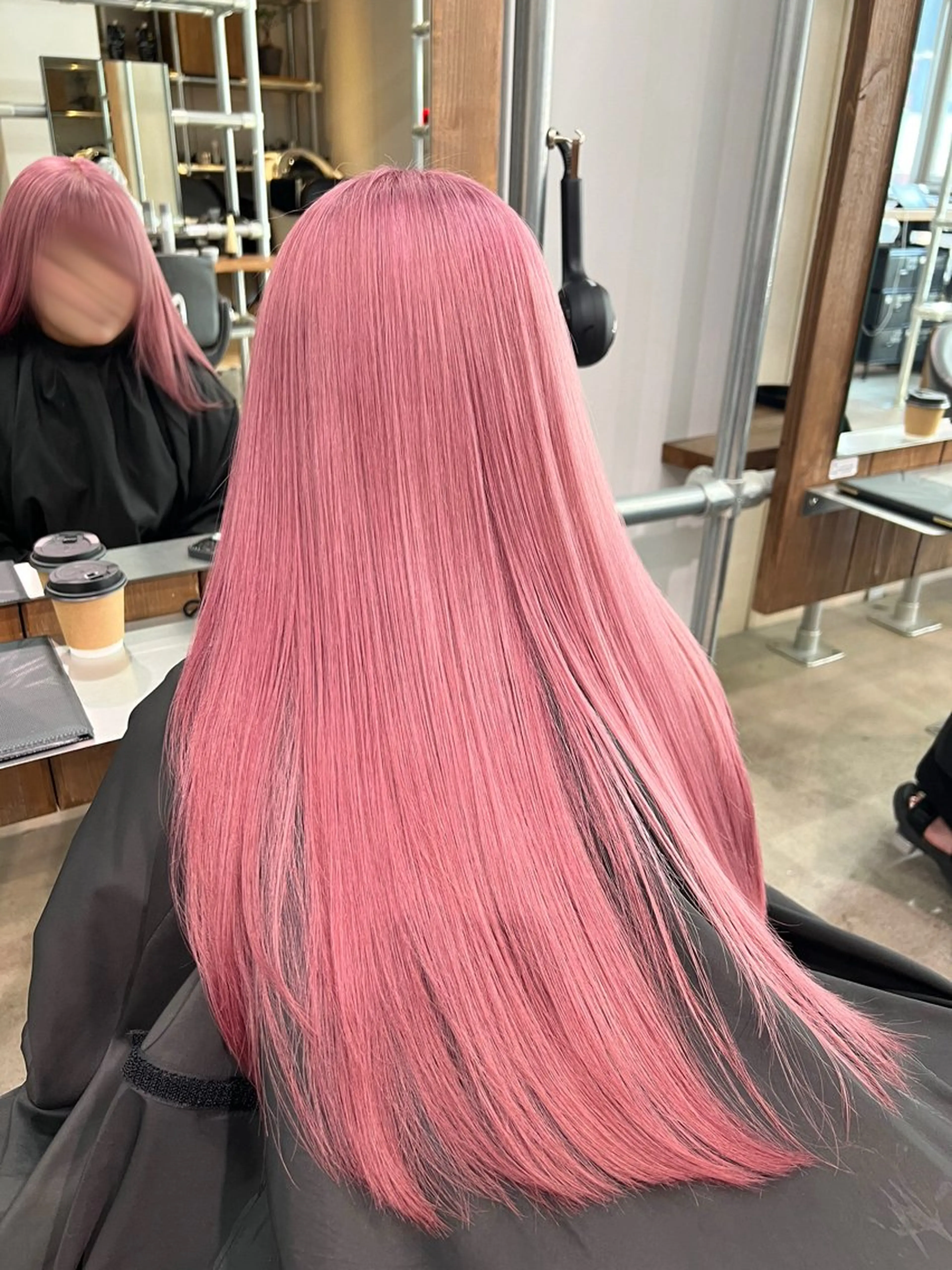 カラー ピンクカラー カット ヘアカラー トリートメント 透明感カラー/レイヤ ーhinata.のヘアスタイル