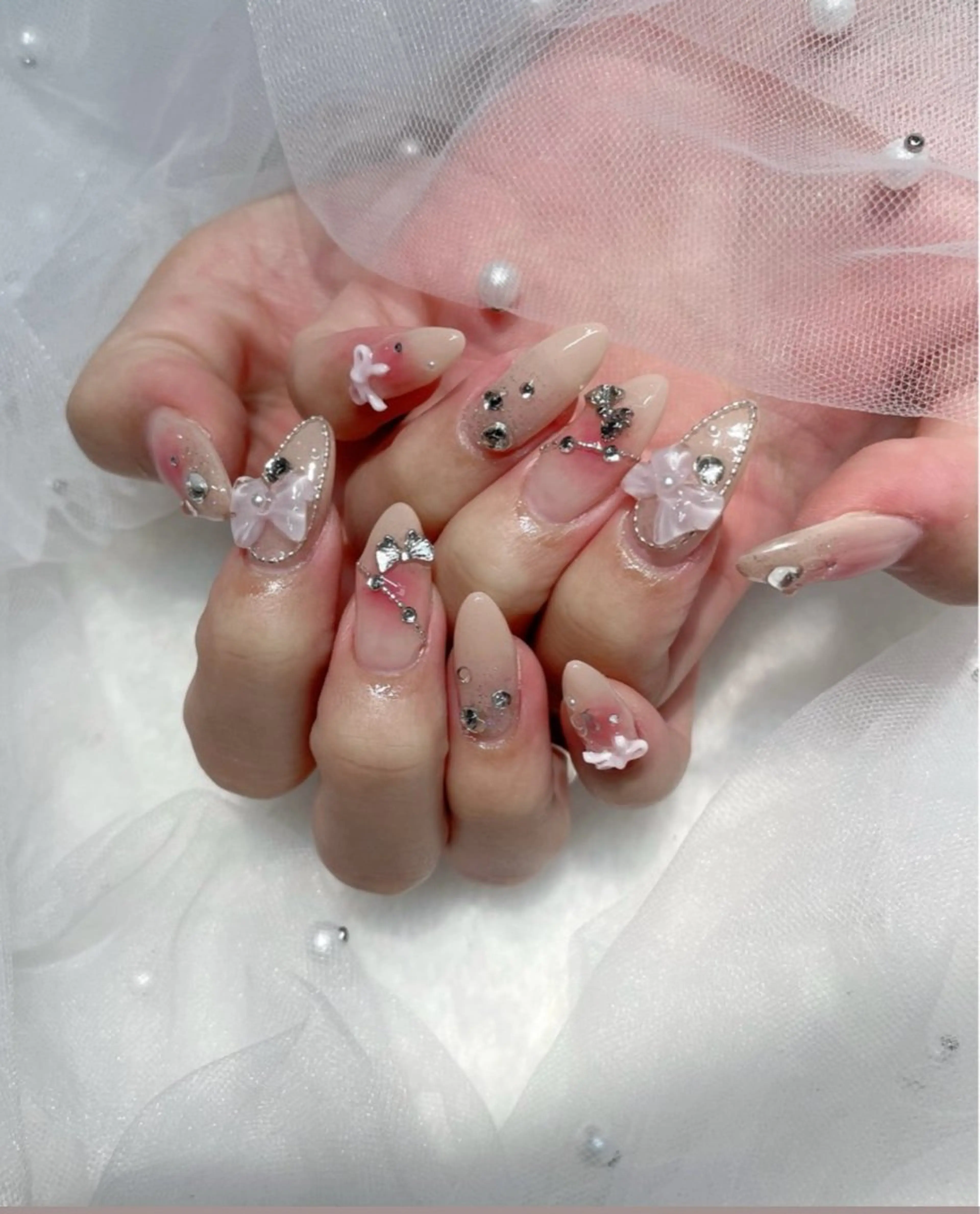 ネイル I-nailロング /ワンホン/キラキラのネイルデザイン