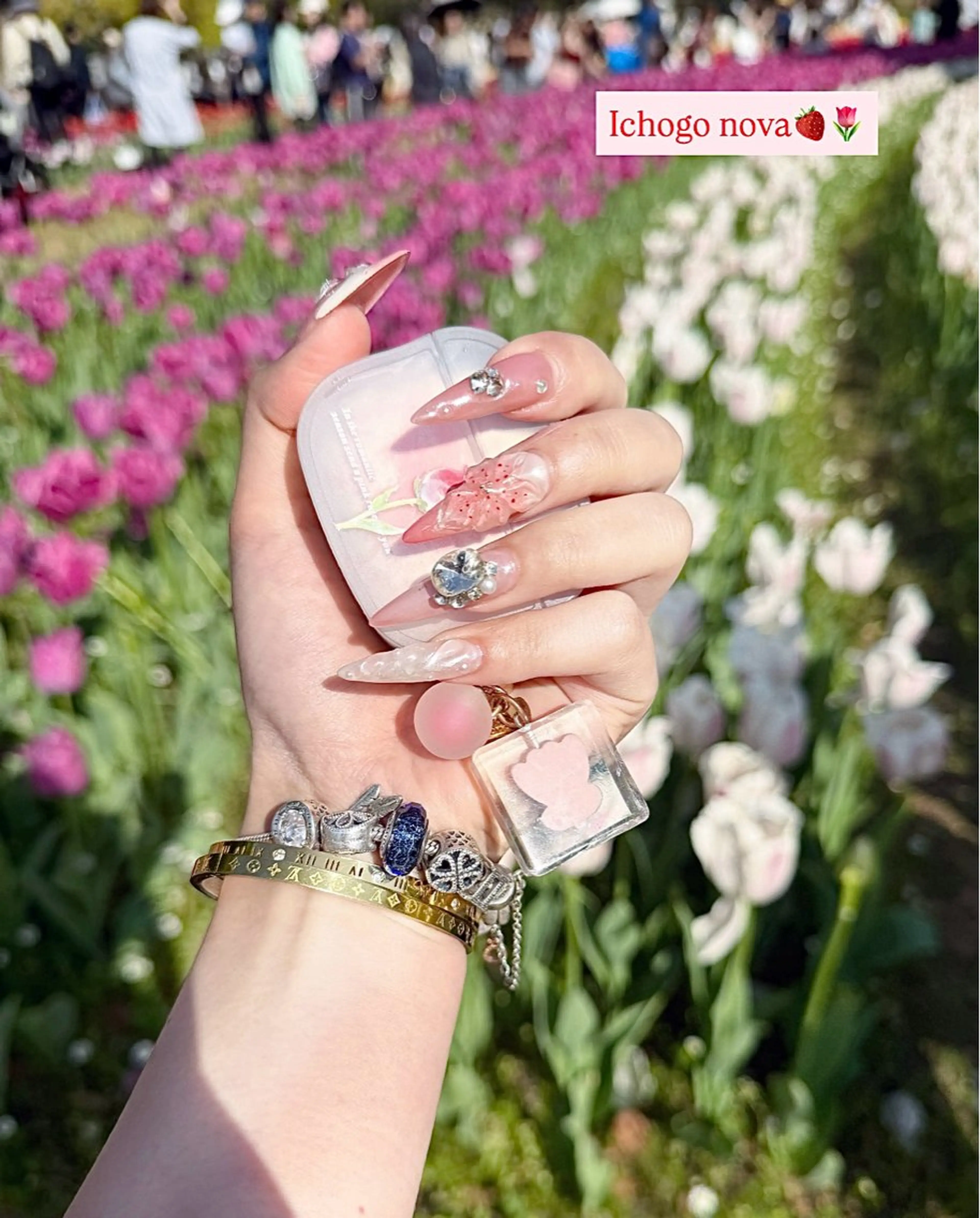 🍓3Dデザインコース｛10本チップ長さ出し＋アート＋つけ放題｝花🌸、やさしい3Dできます♪♪♪の写真