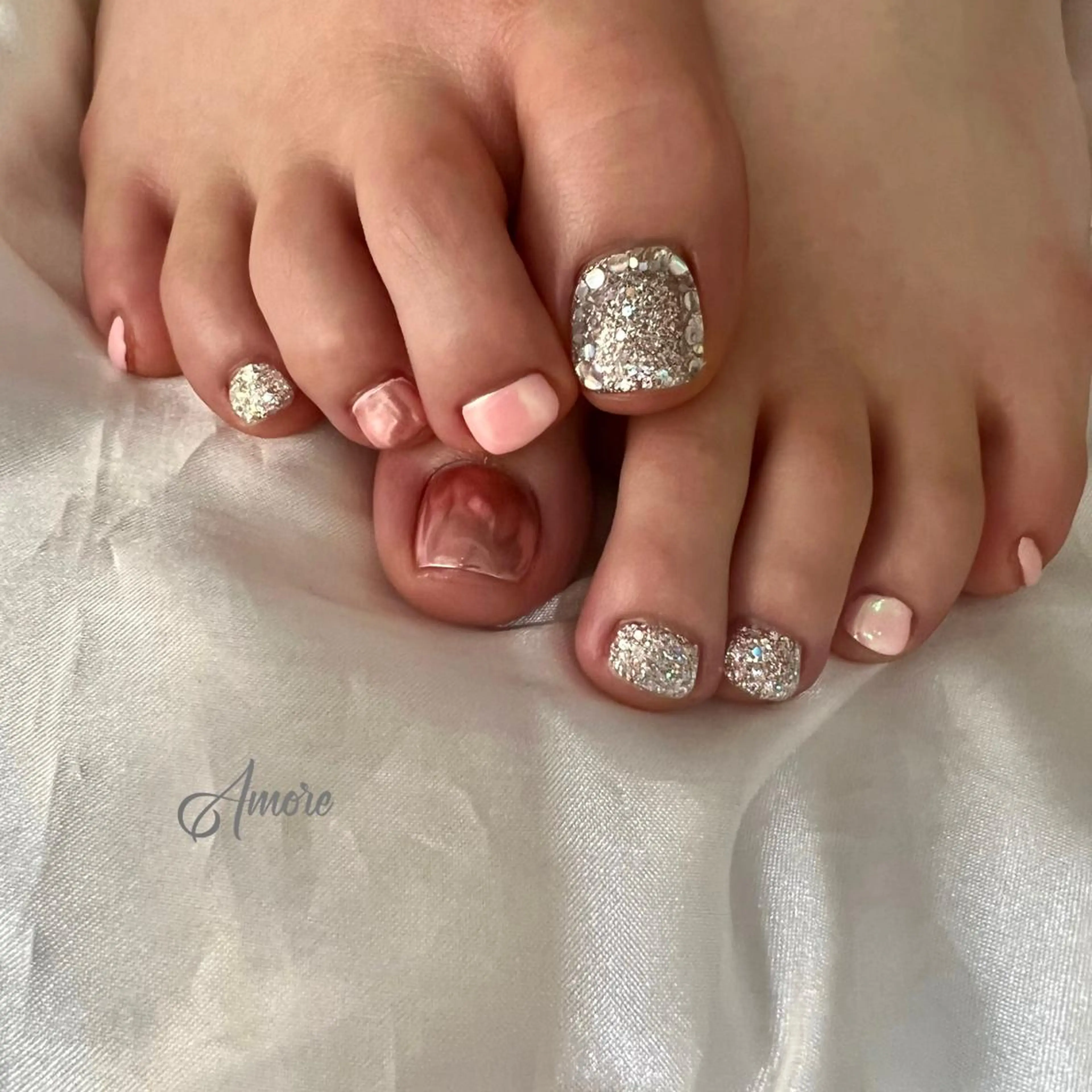 ネイル ジェルネイル 氷ネイル・うるうるネイル マグネットネイル ミラーネイル ニュアンスネイル You kyehwaのネイルデザイン