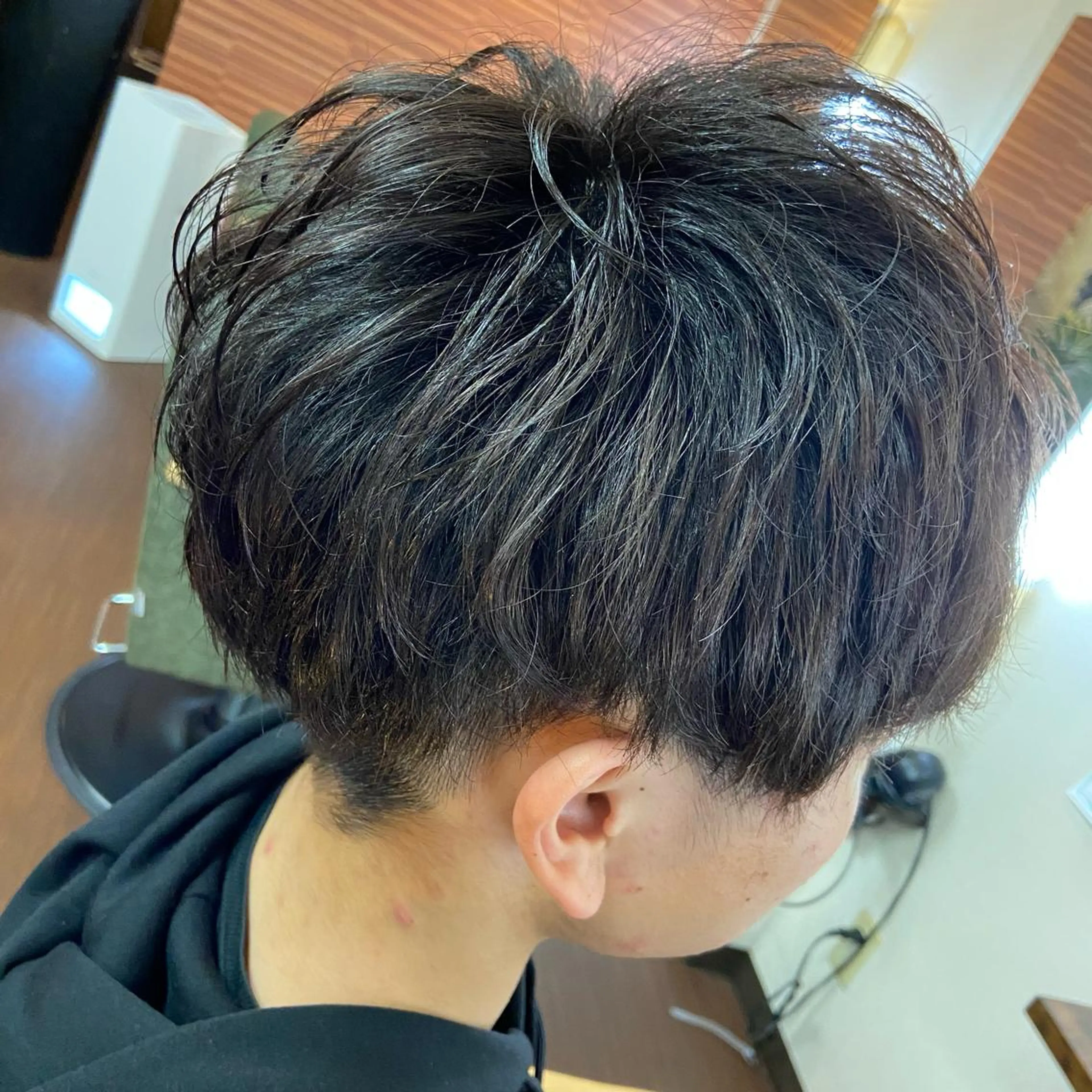 ショート カラー メンズ メンズブリーチ アッシュ ブリーチ パープルカラー カット ヘアカラー インナーカラー指名 No.1菊池柊真のヘアスタイル