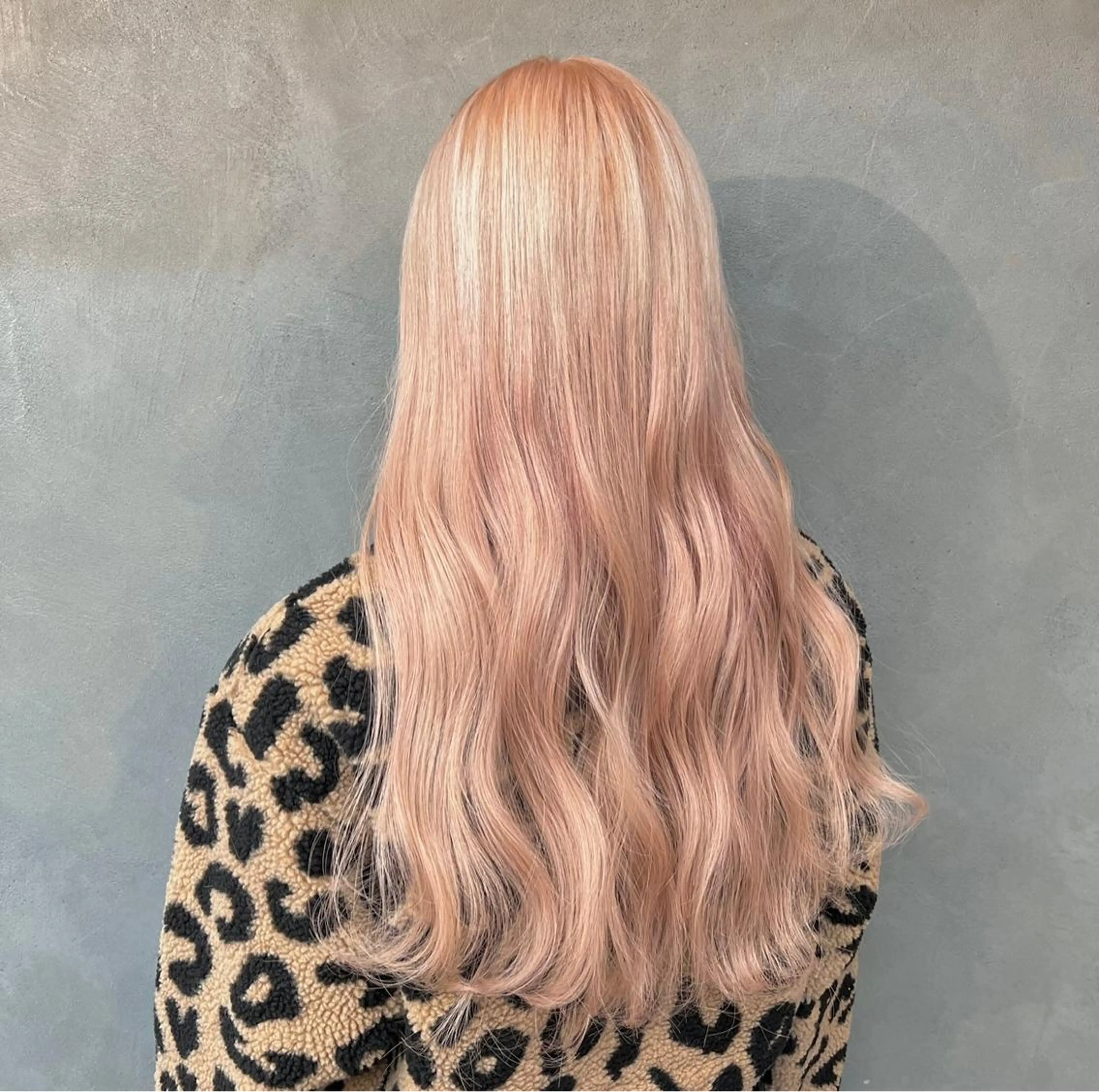 🩵ブリーチ＋カラー＋トリートメント＋シールエクステ60枚の写真