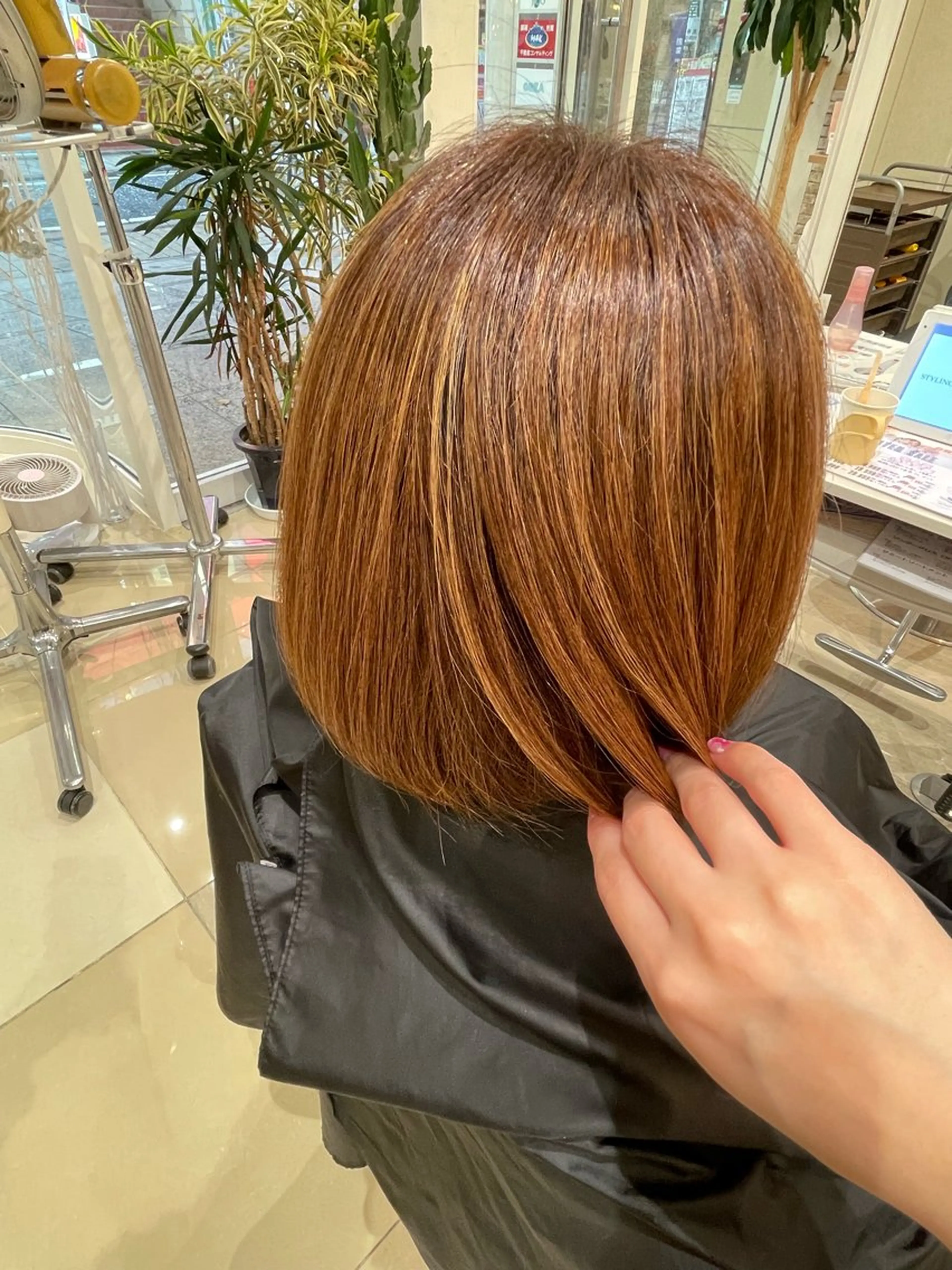 ショート ヘアカラー レイヤー×ハイライト 🌷RINA🌷のヘアスタイル