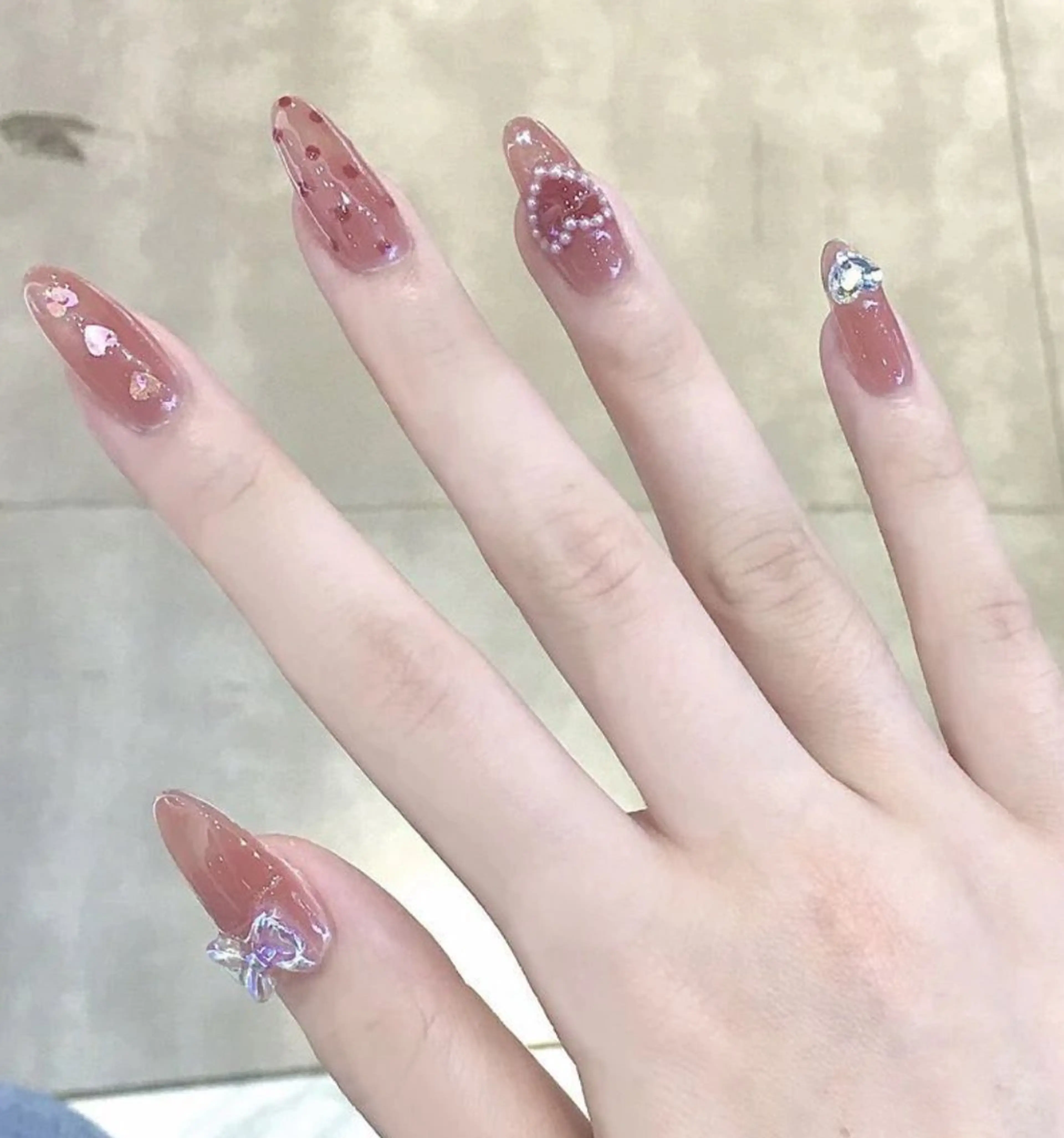 ネイル Queen Nail 　クイーンネイルのネイルデザイン