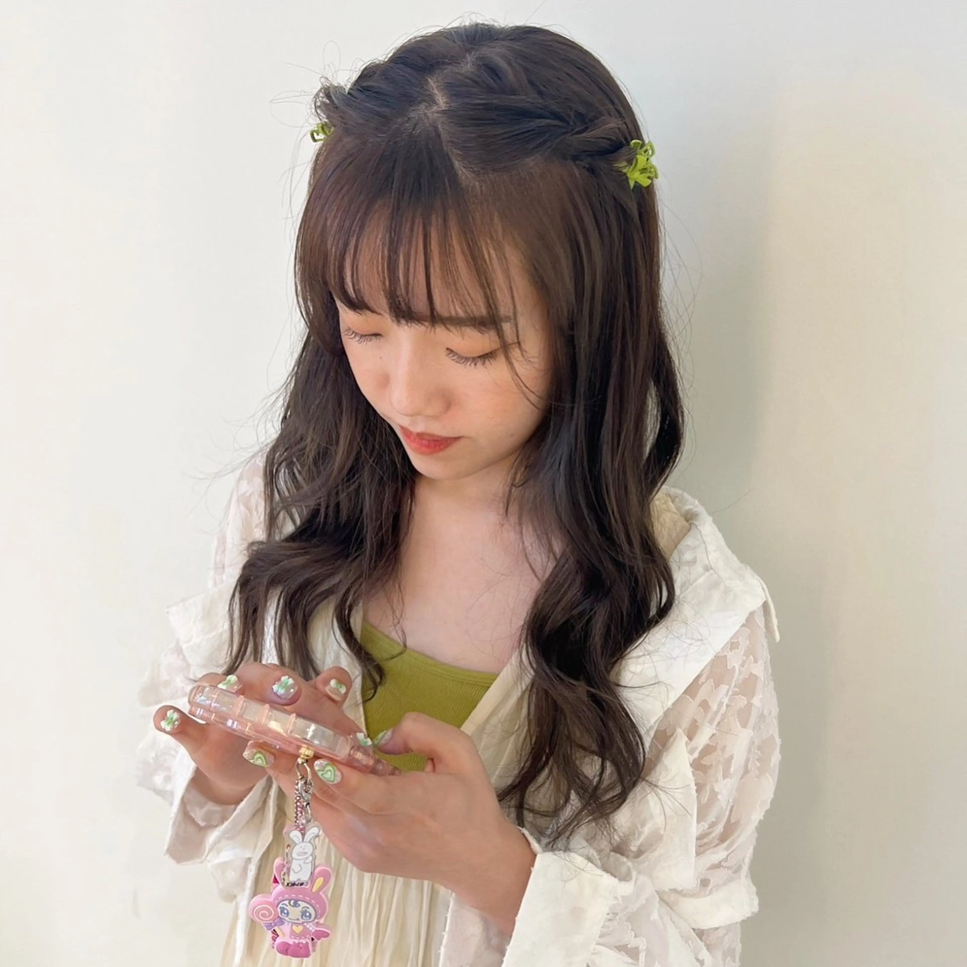 ロング カラー ヘアアレンジ ベージュカラー ブリーチ ブリーチなしカラー 簡単アレンジ 美髪矯正/髪質改善/ 艶髪🤍伊藤梨紗のヘアスタイル