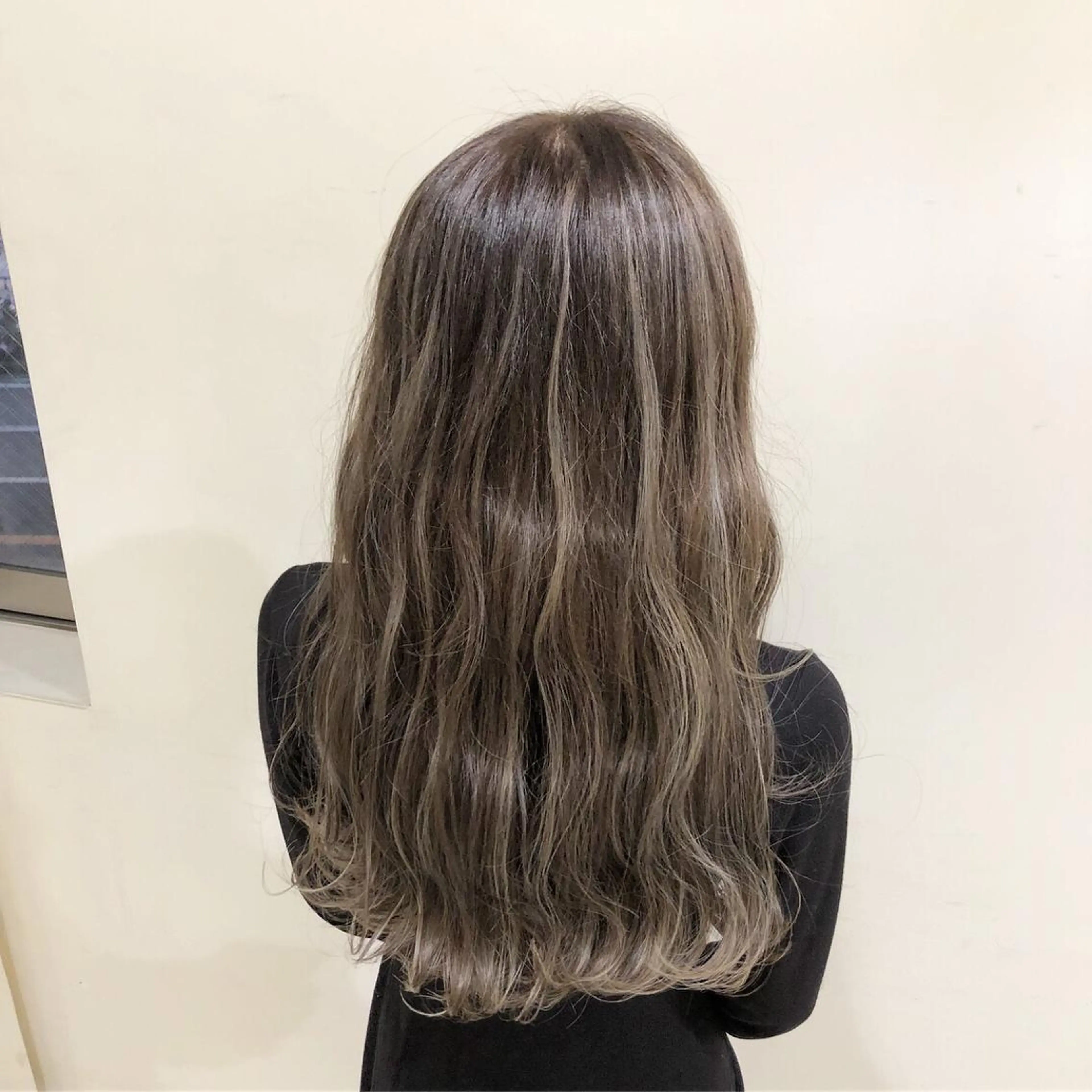 セミロング 外国人風カラー ハイライト Eir-noah-【エイルノア】所属・Eir-noah- 代表naoyaのヘアスタイル