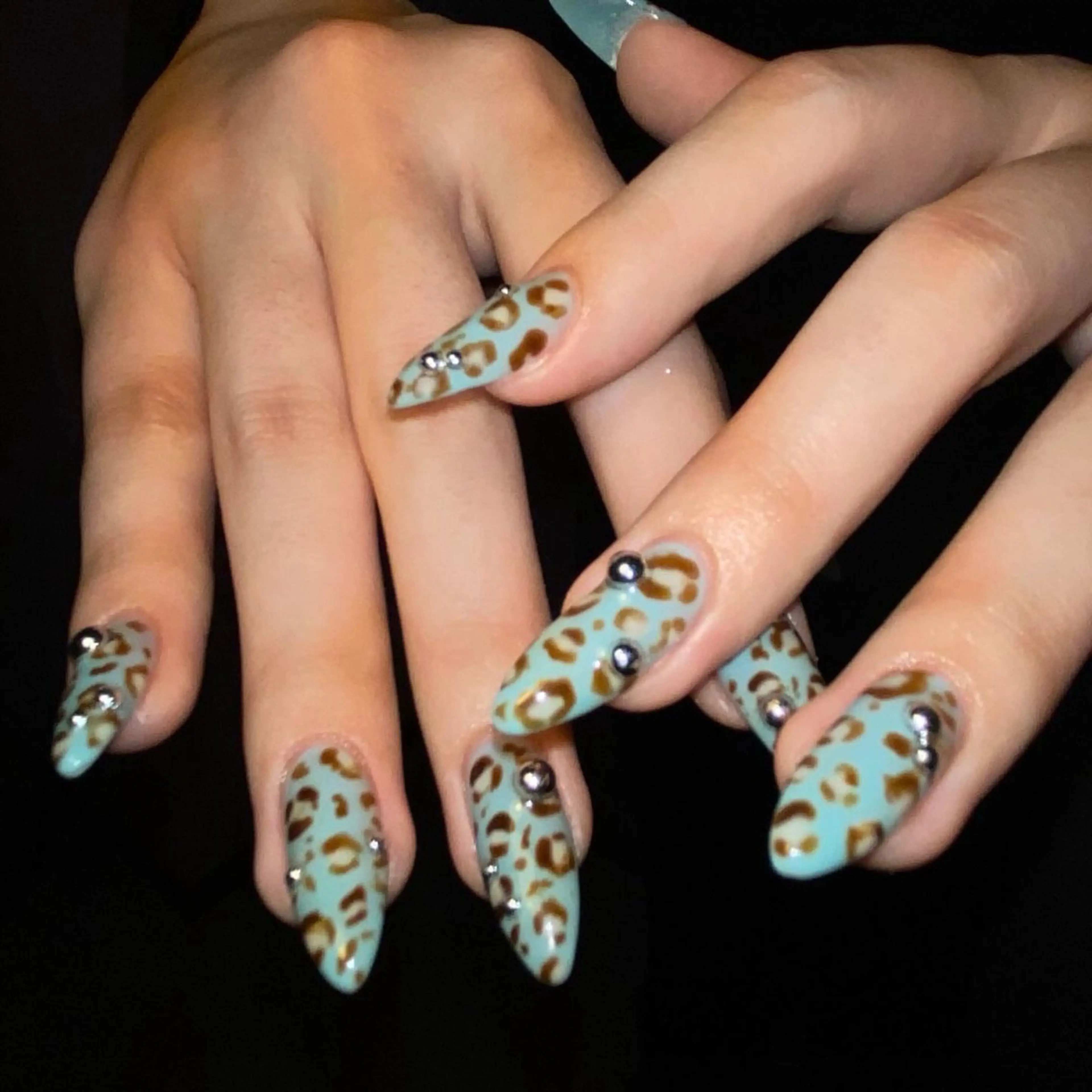 ネイル ハンドネイル NICO nail　三軒茶屋店　ネイル＆アイラッシュ所属・oichan 𖦹°‧のネイルデザイン