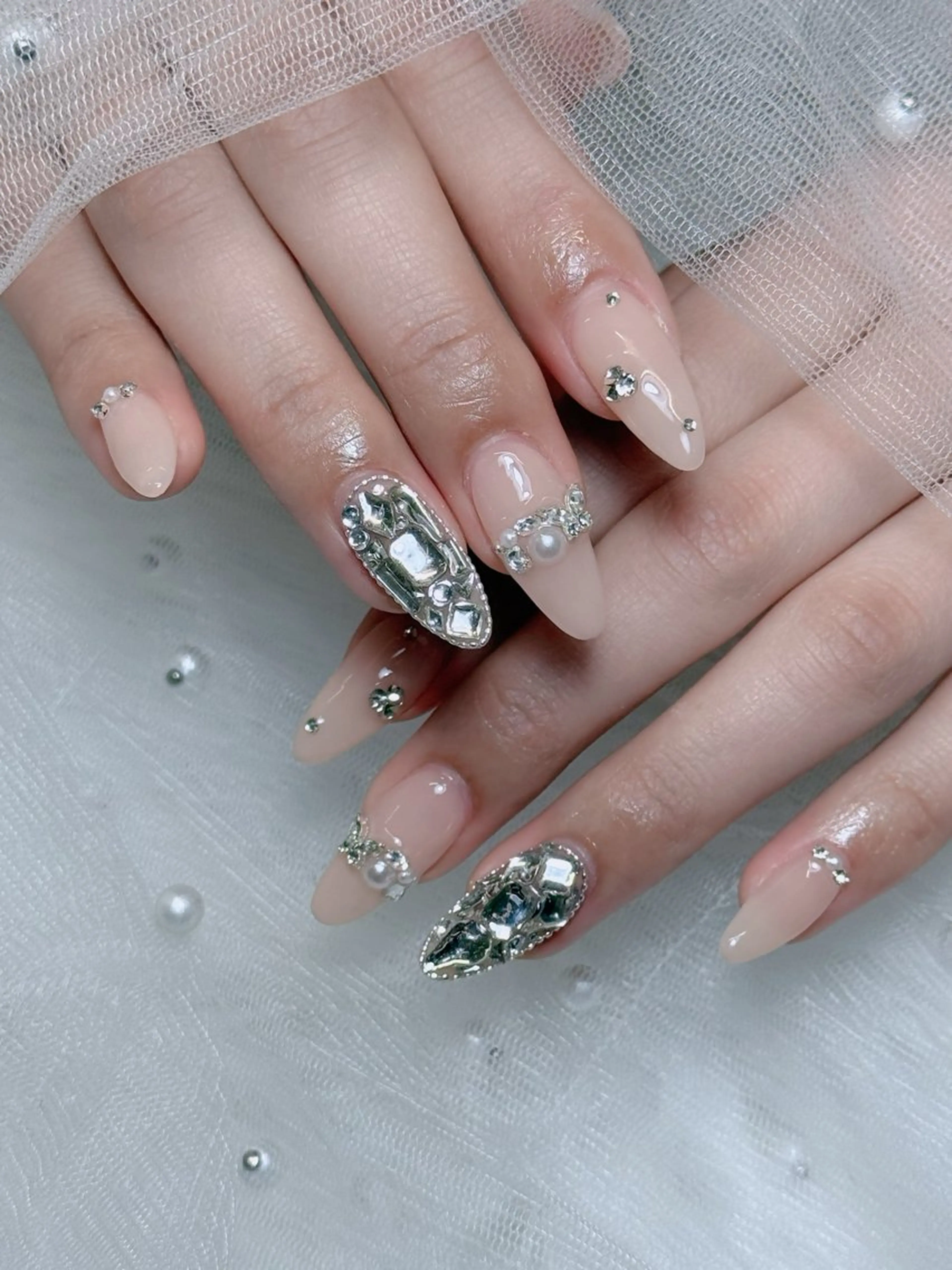 ネイル オーロラネイル チークネイル フットネイル フレンチネイル 韓国ネイル ハンドネイル Lumi Nailのネイルデザイン